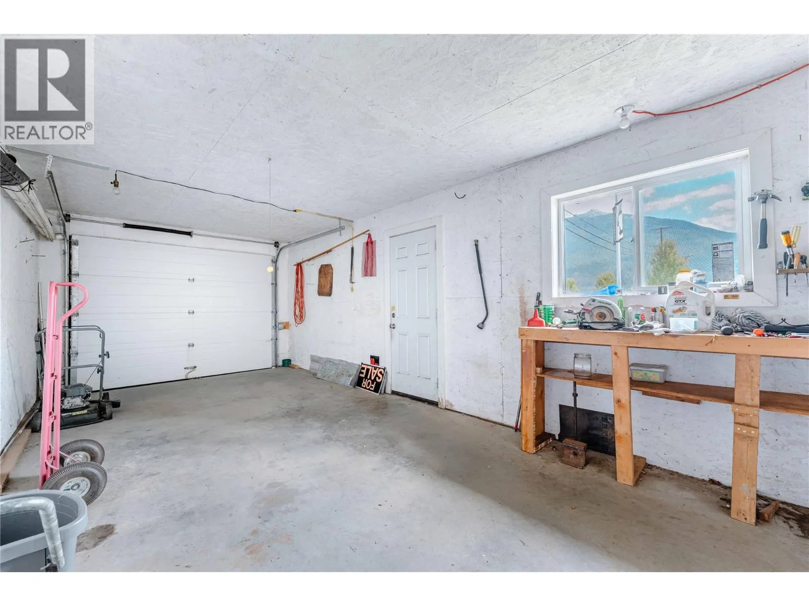 514 Fourth Street E