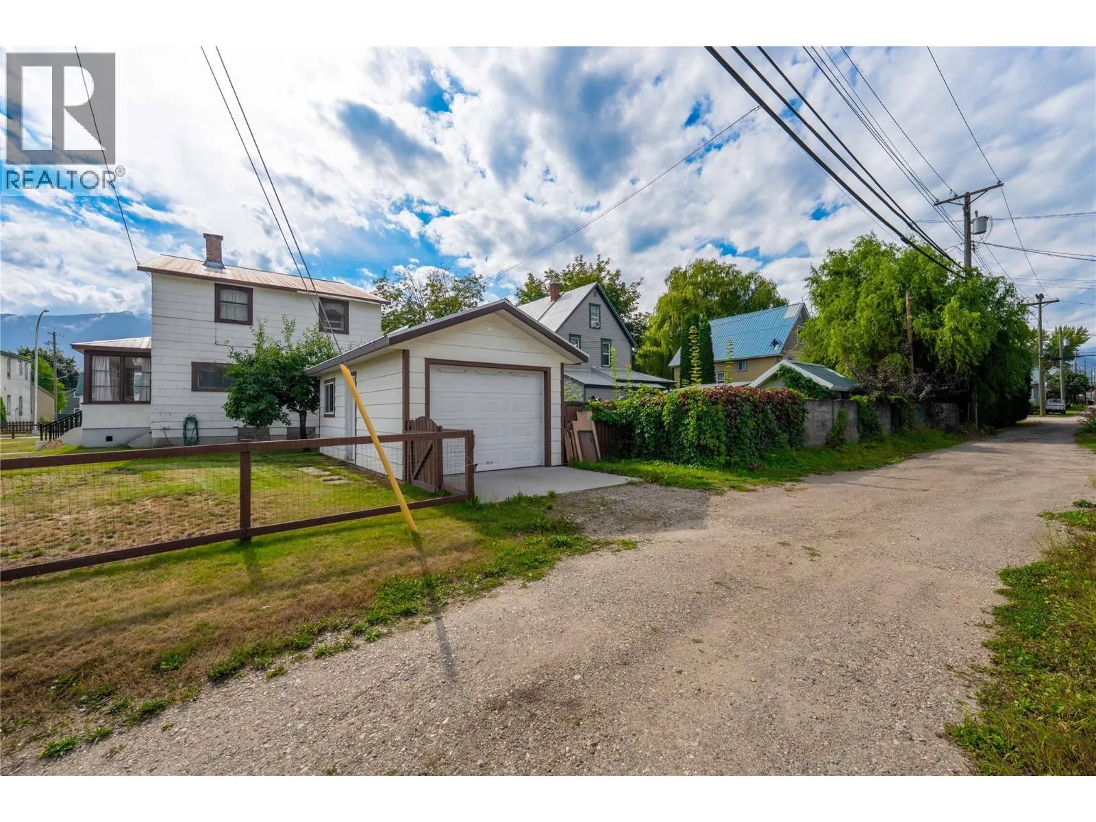 514 Fourth Street E