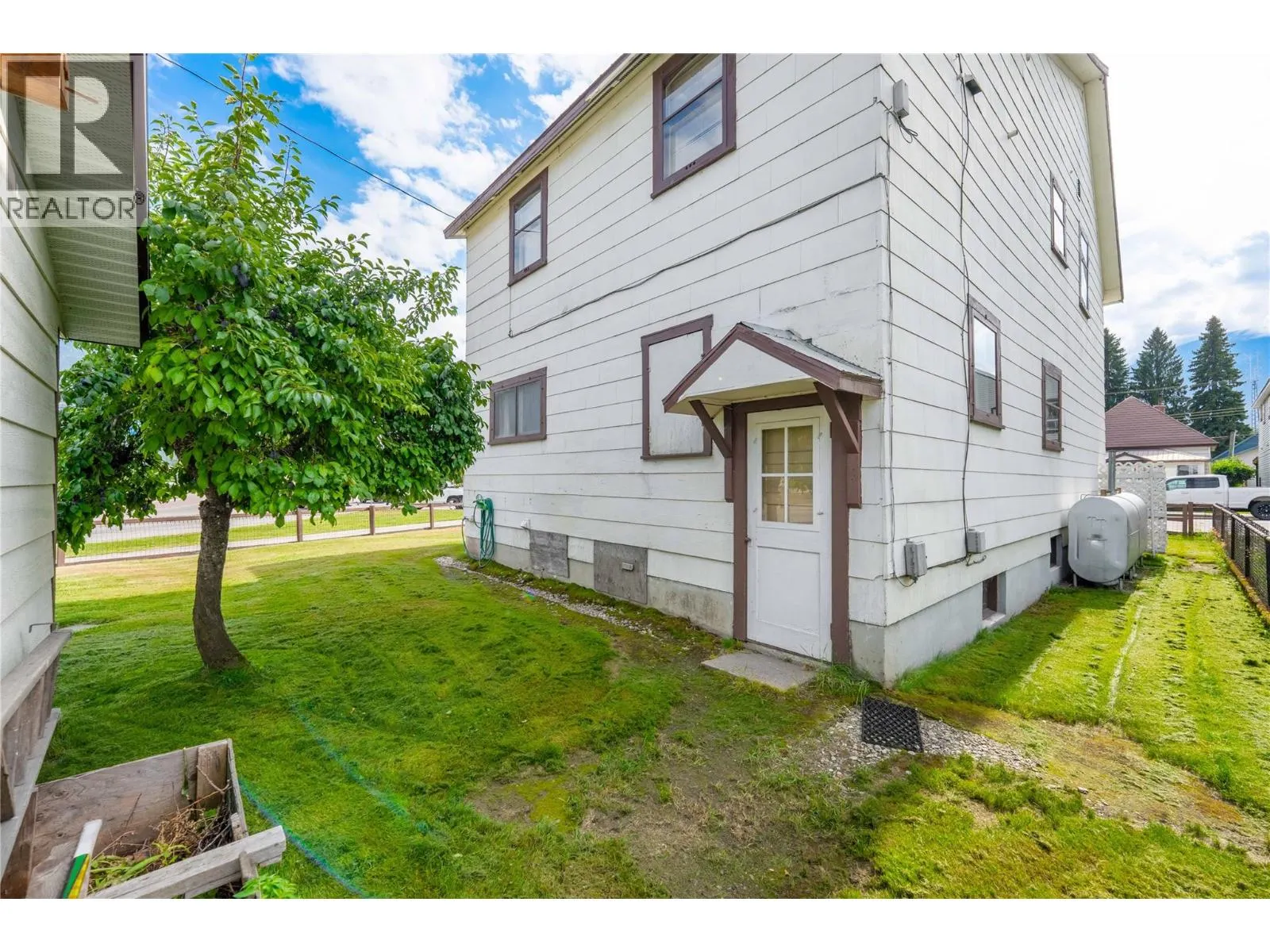 514 Fourth Street E