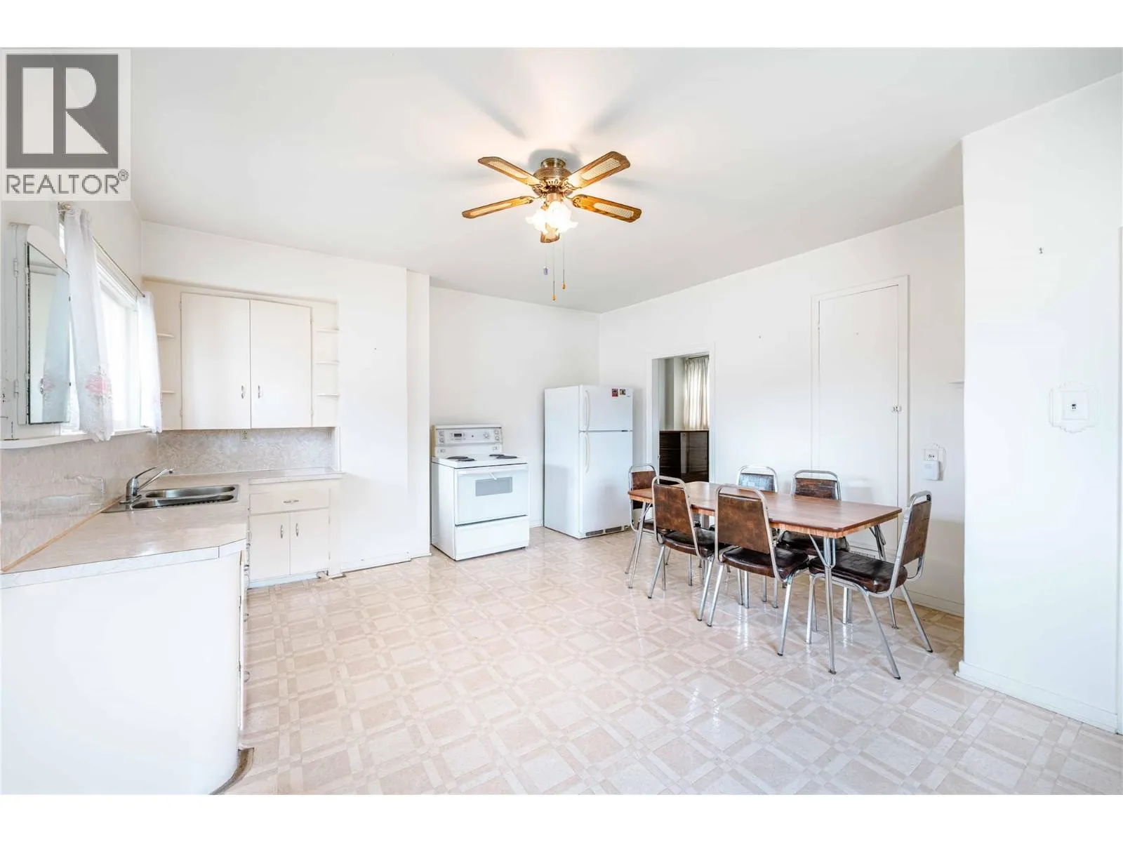 514 Fourth Street E