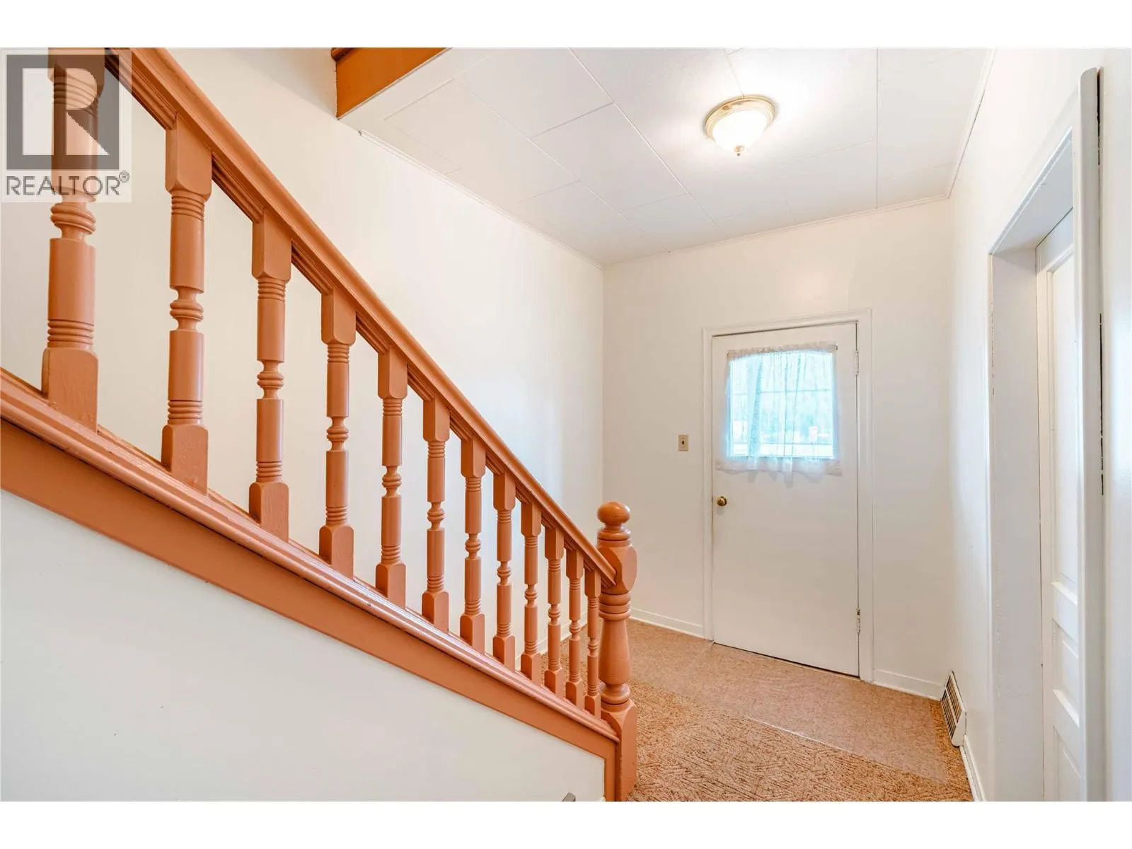 514 Fourth Street E
