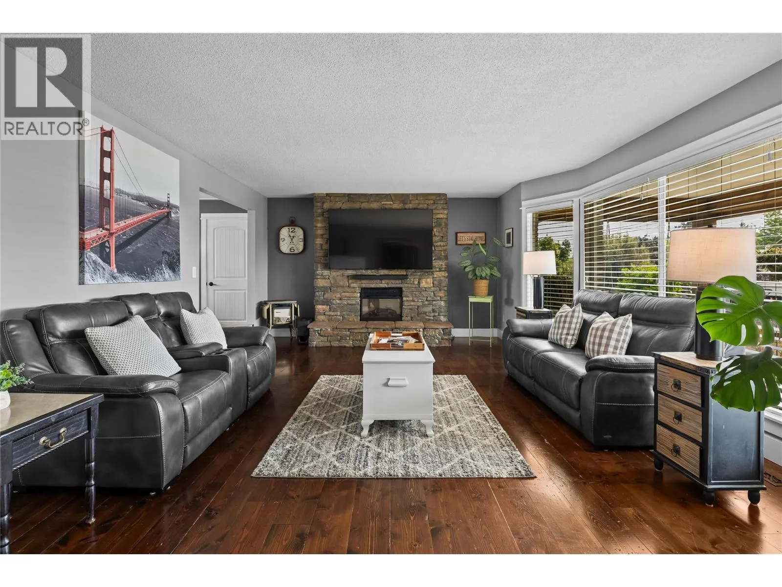 910 Westbrook Drive