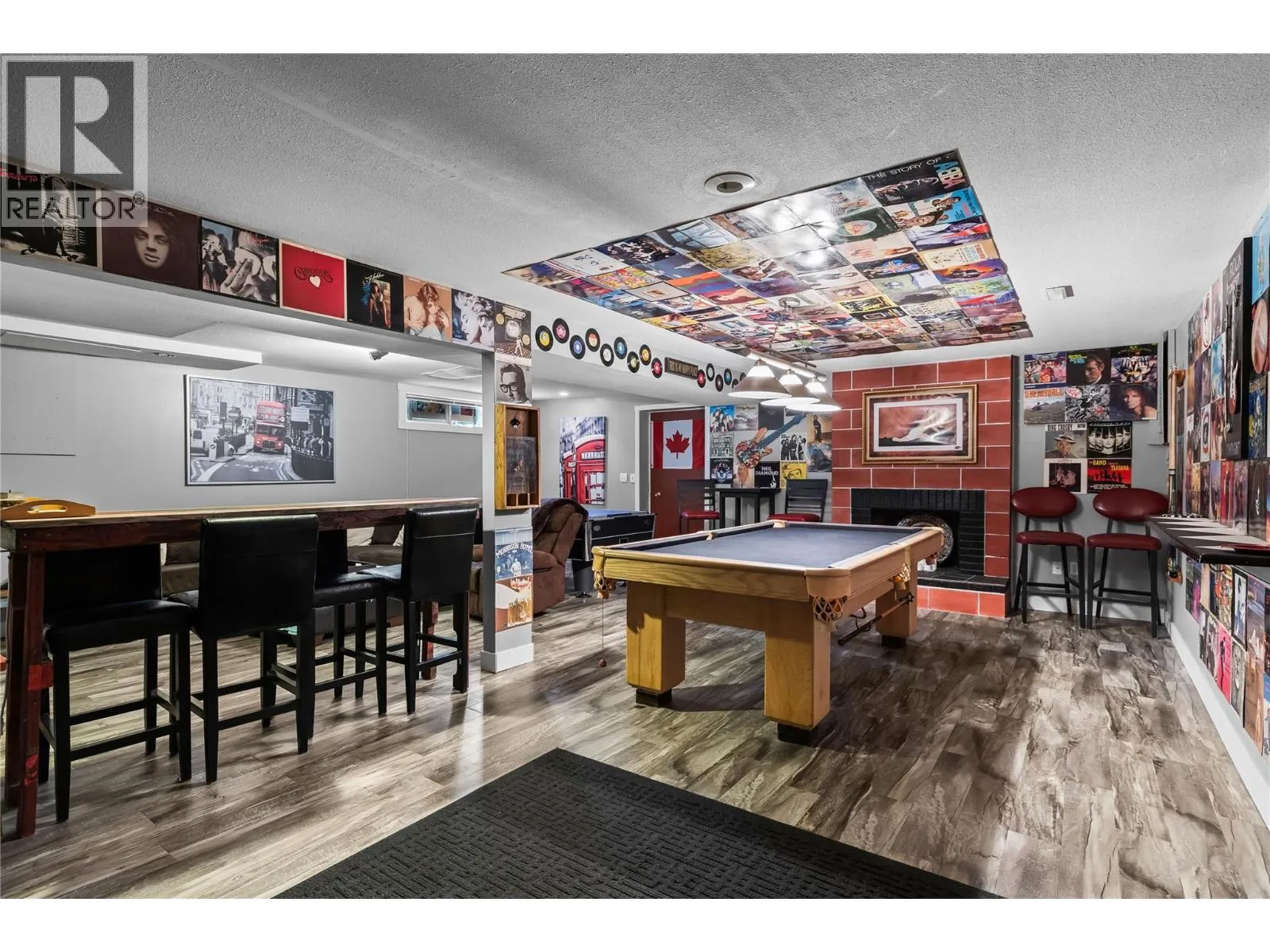 910 Westbrook Drive