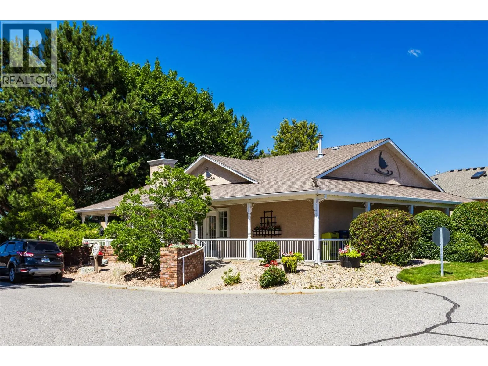 2250 Louie Drive Unit# 102