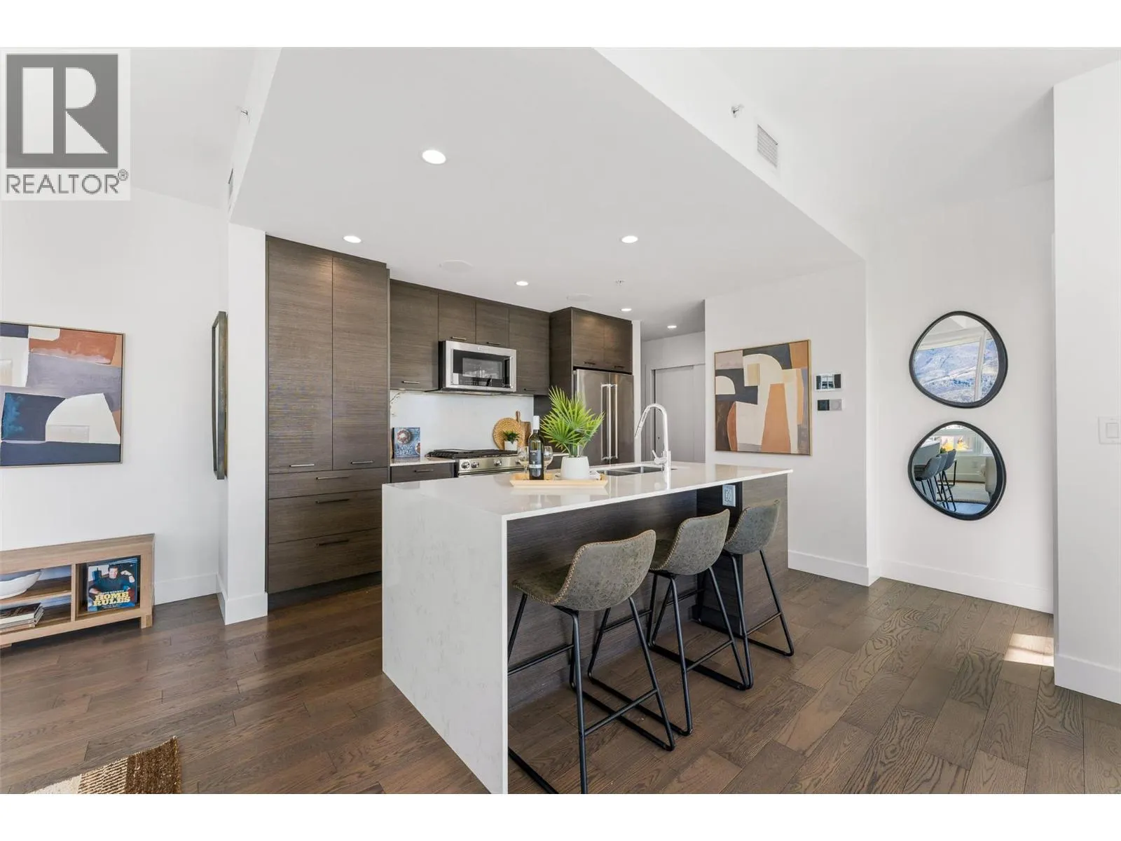 1181 Sunset Drive Unit# 807