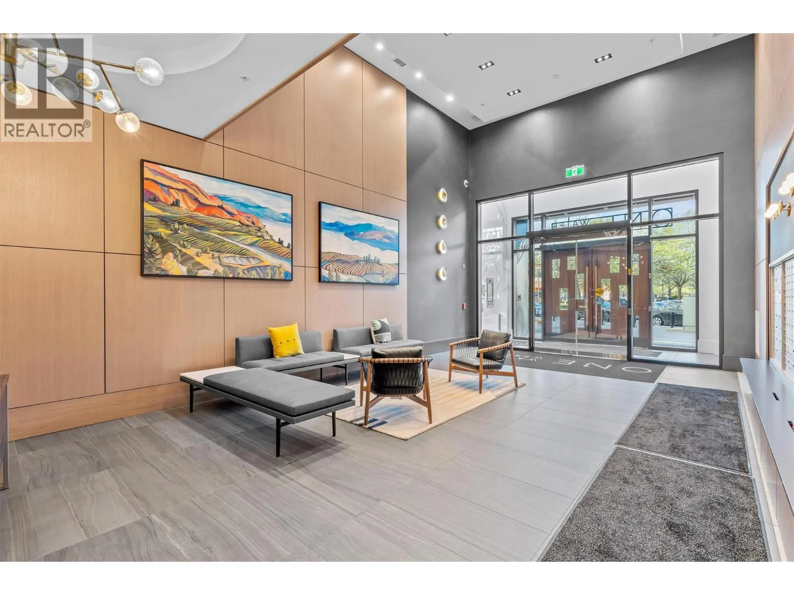 1181 Sunset Drive Unit# 807