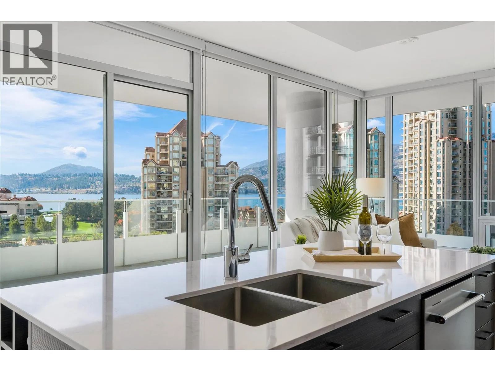 1181 Sunset Drive Unit# 807