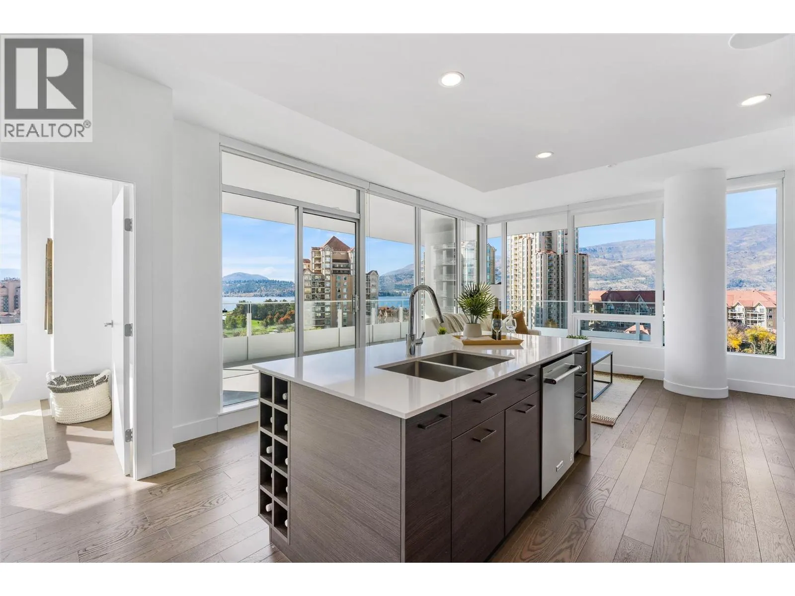 1181 Sunset Drive Unit# 807