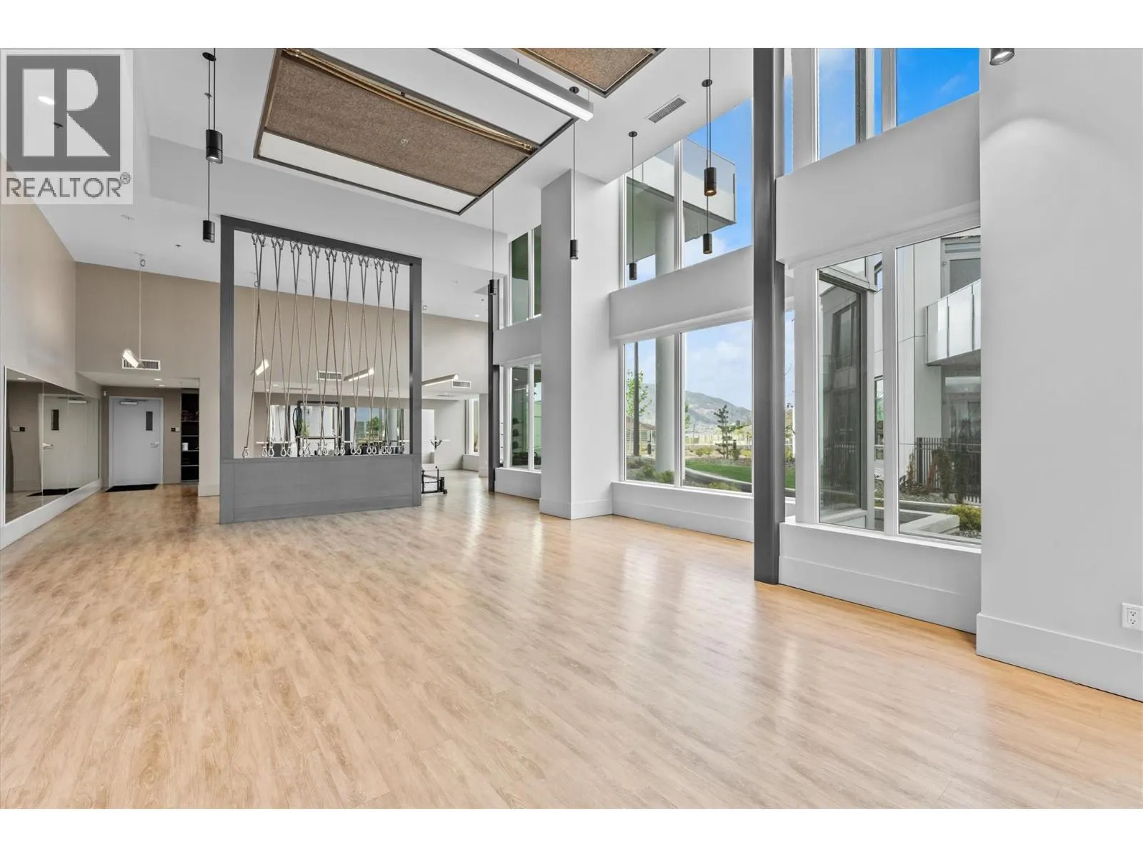 1181 Sunset Drive Unit# 807