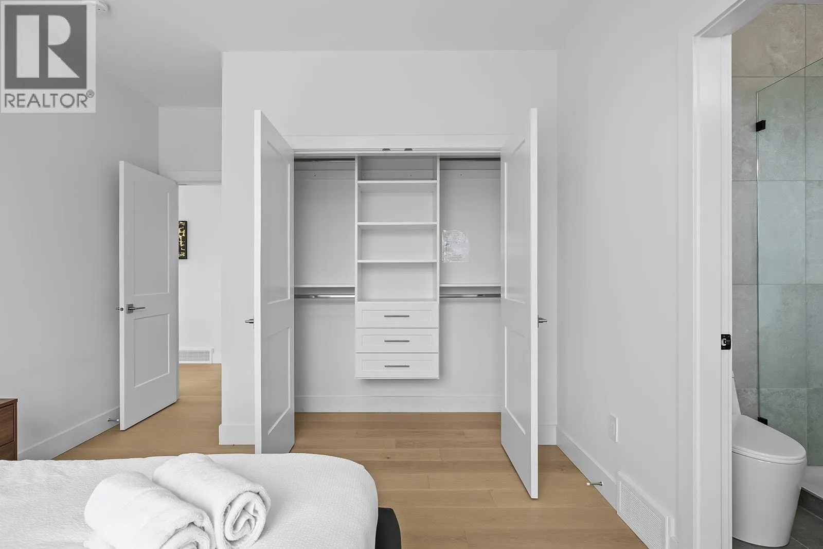 1047 Oak Barrel Place