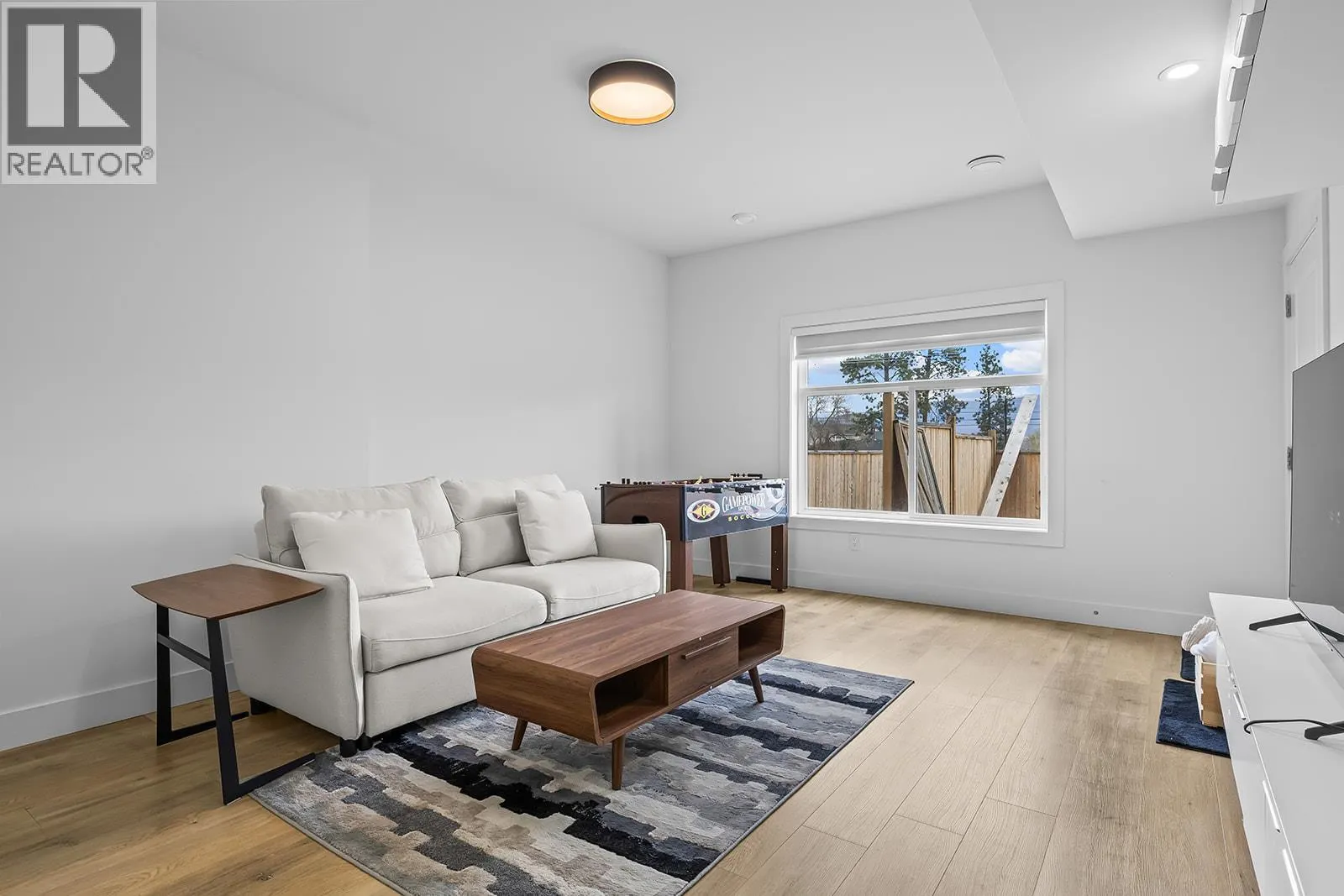 1047 Oak Barrel Place