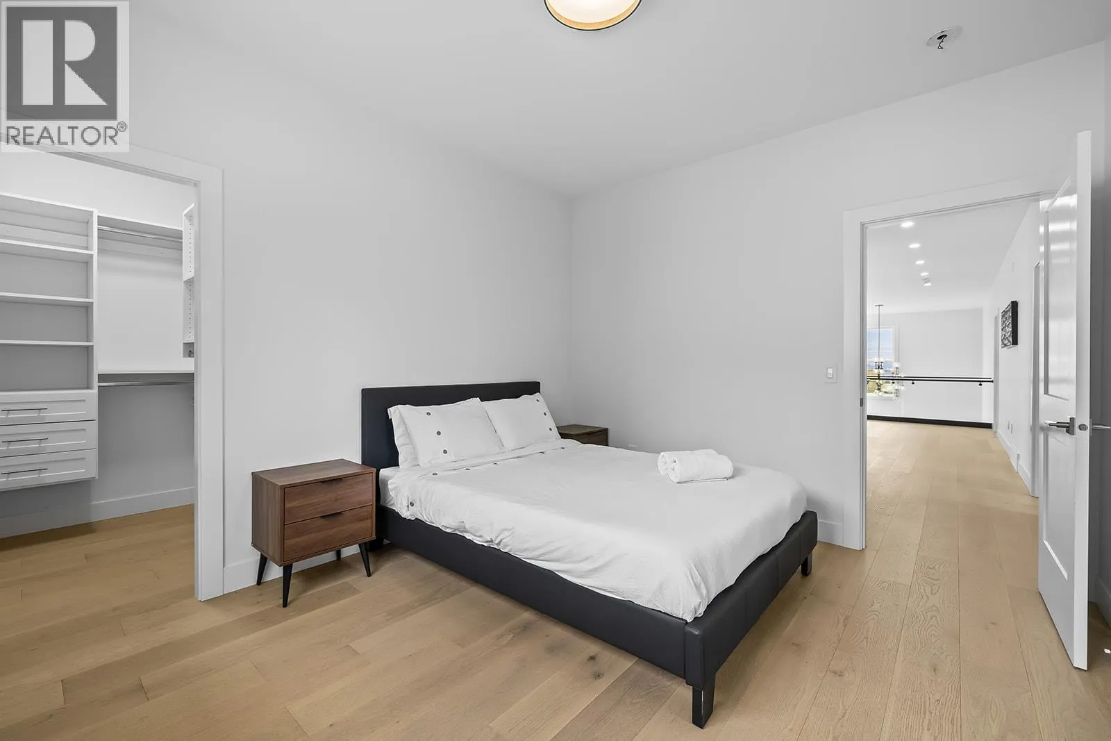 1047 Oak Barrel Place