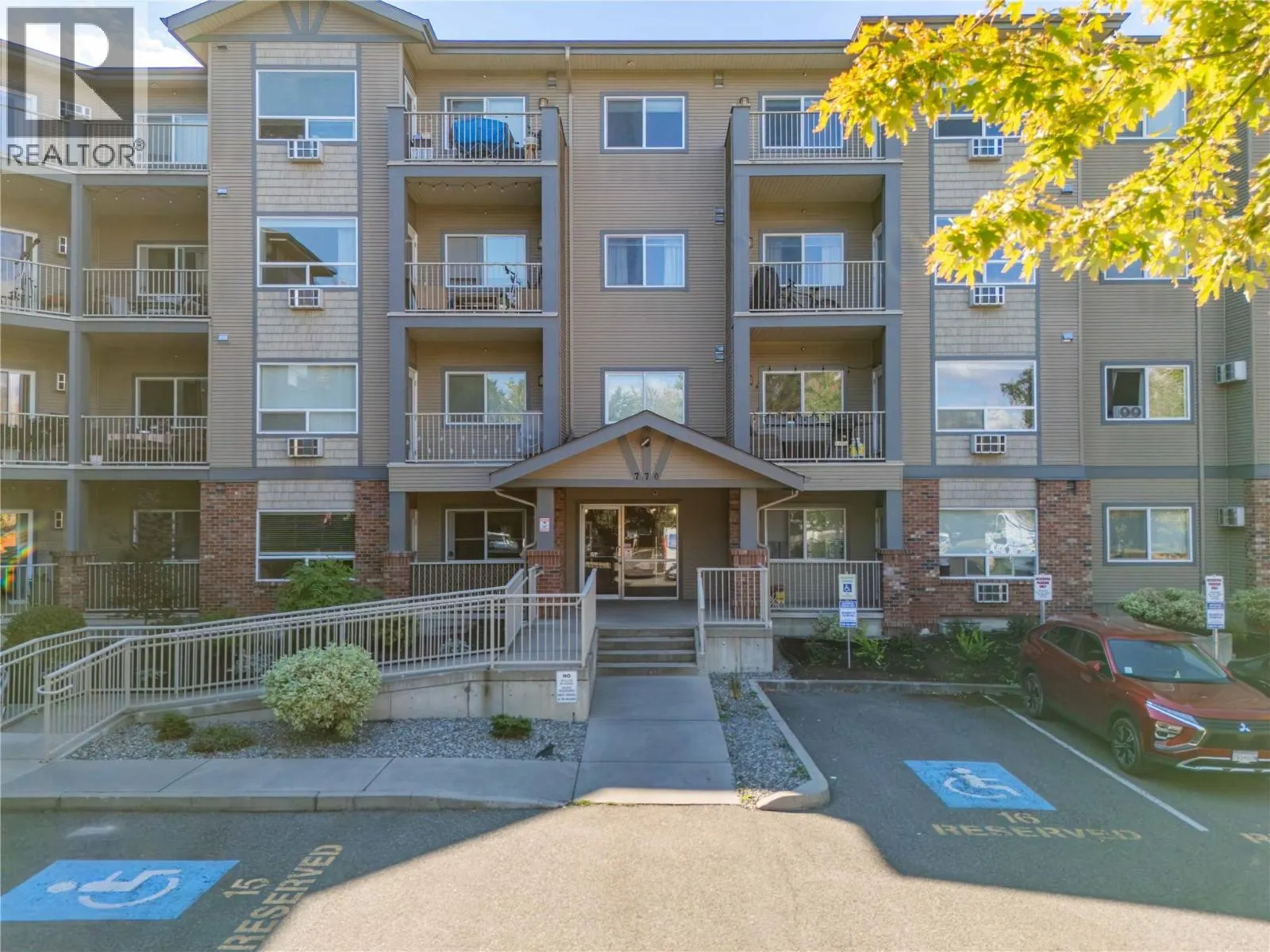 770 Rutland Road N Unit# 401