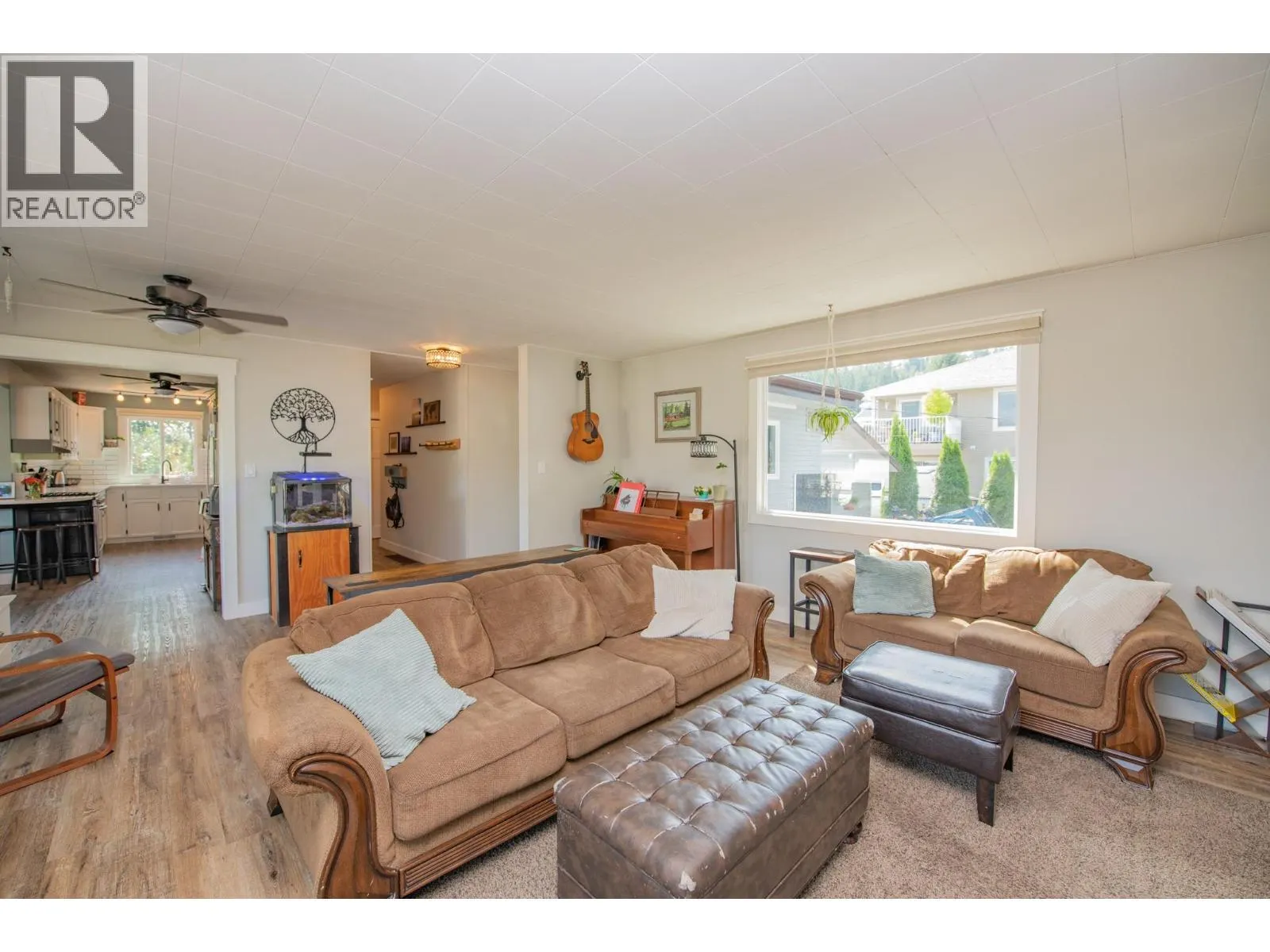 106 West Enderby Road