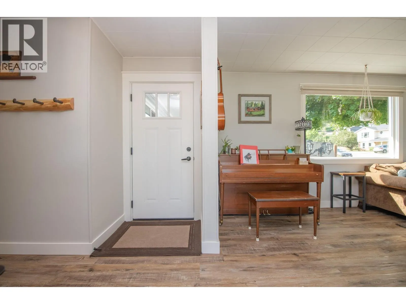 106 West Enderby Road