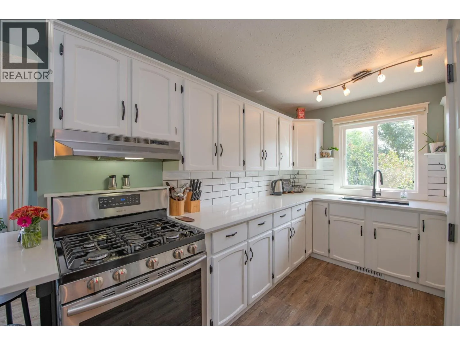 106 West Enderby Road