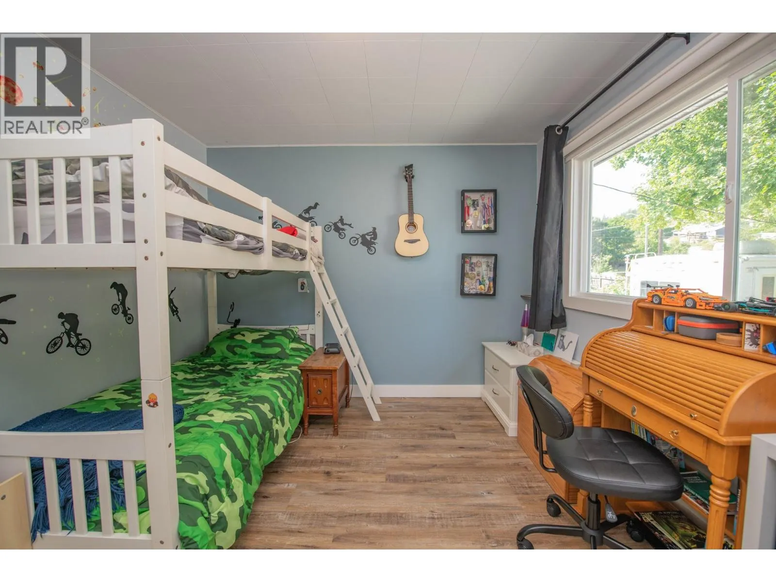 106 West Enderby Road