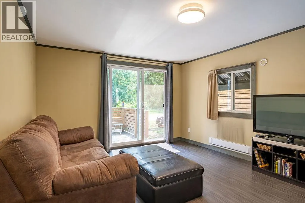 1079 Lundell Road Unit# 4