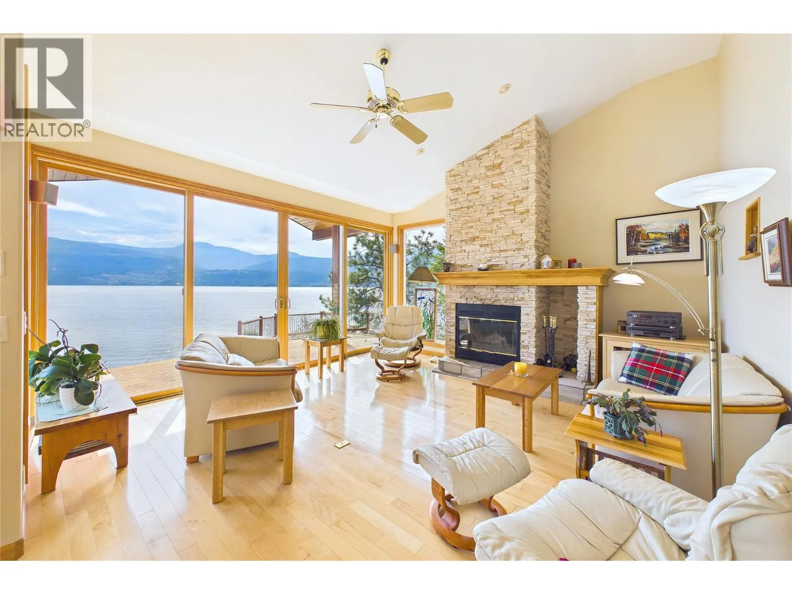17538 Coral Beach Road