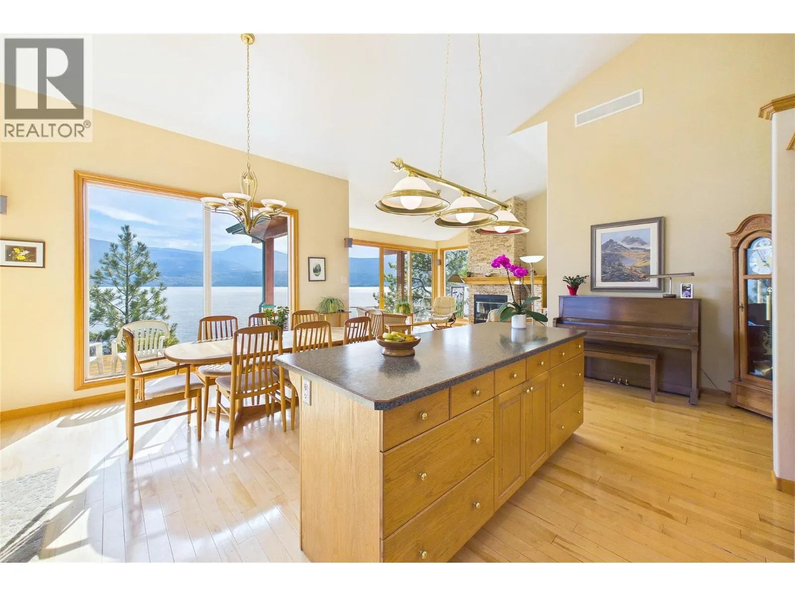 17538 Coral Beach Road