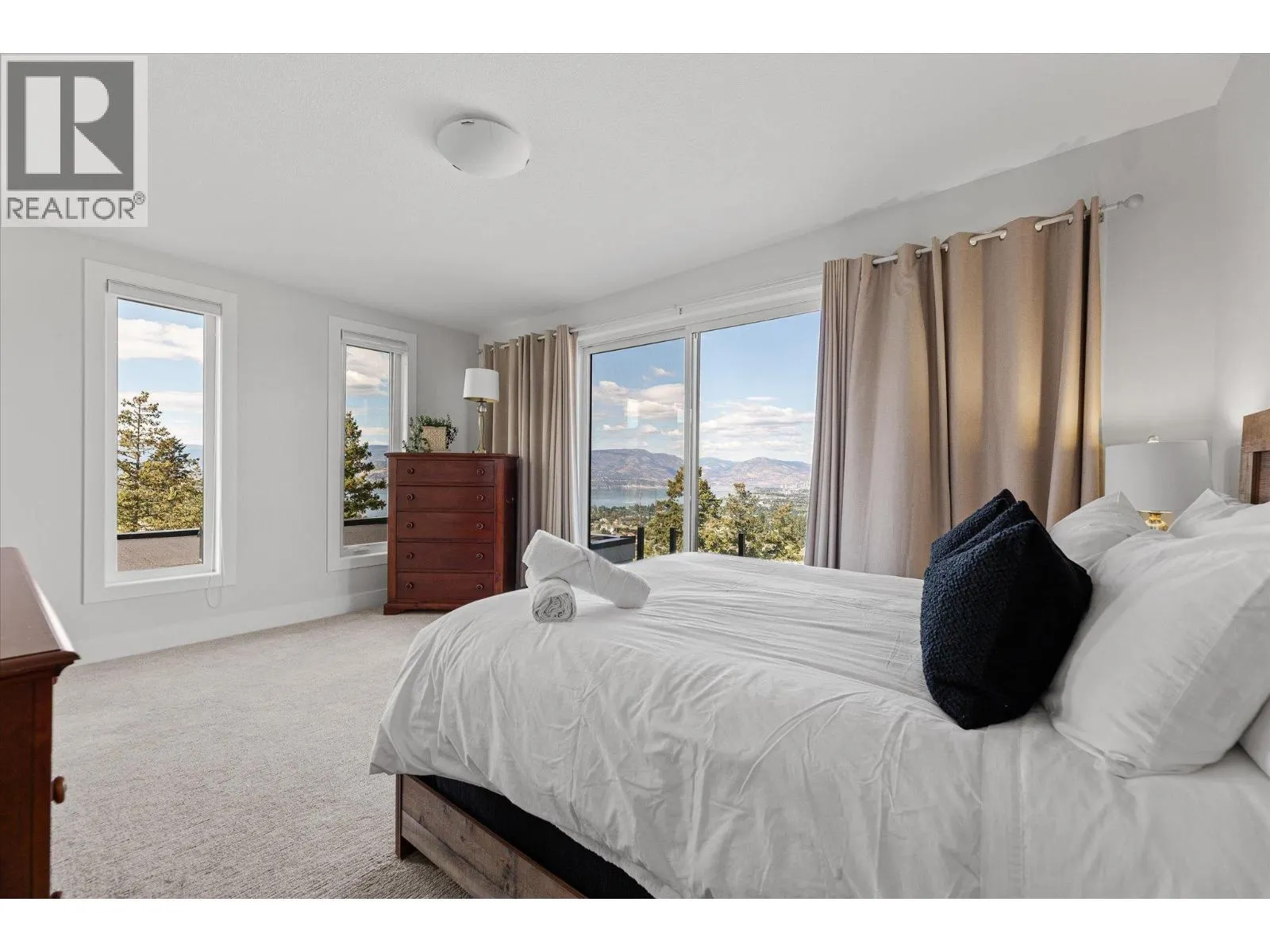980 Ledgeview Court