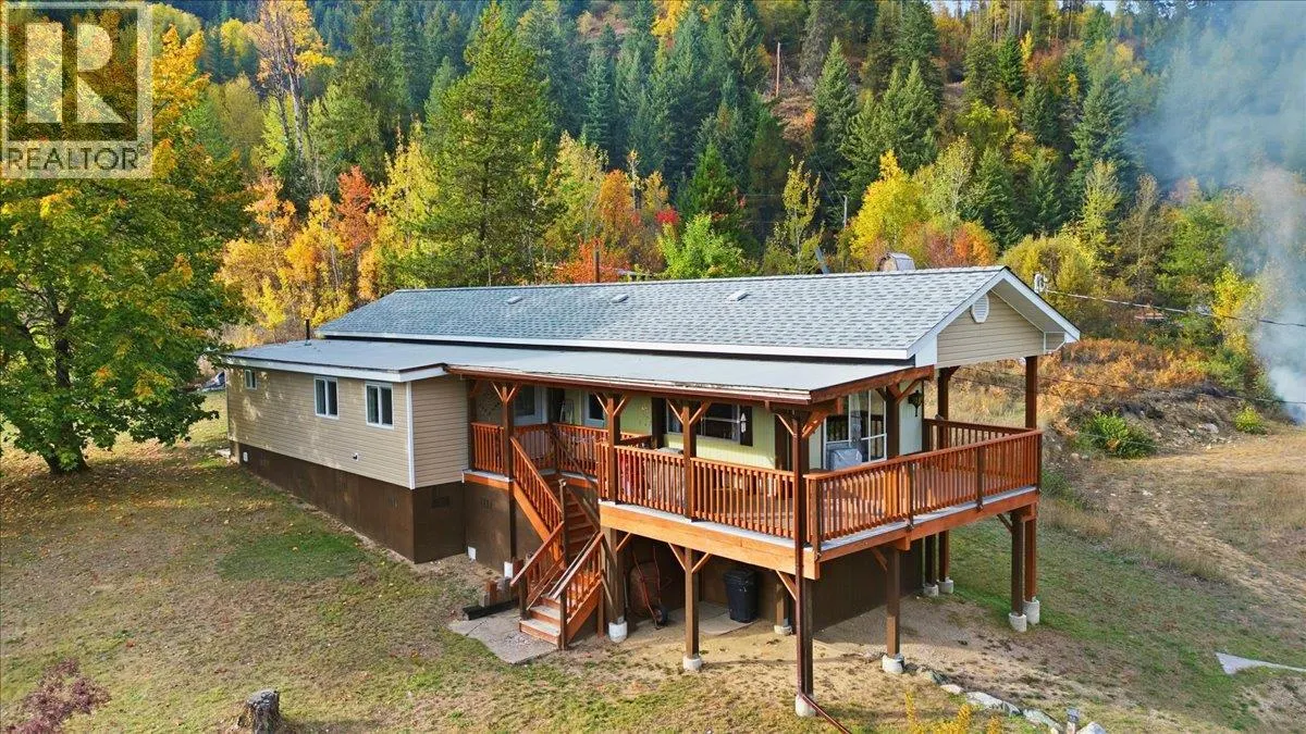 2413 Doukhobour Road