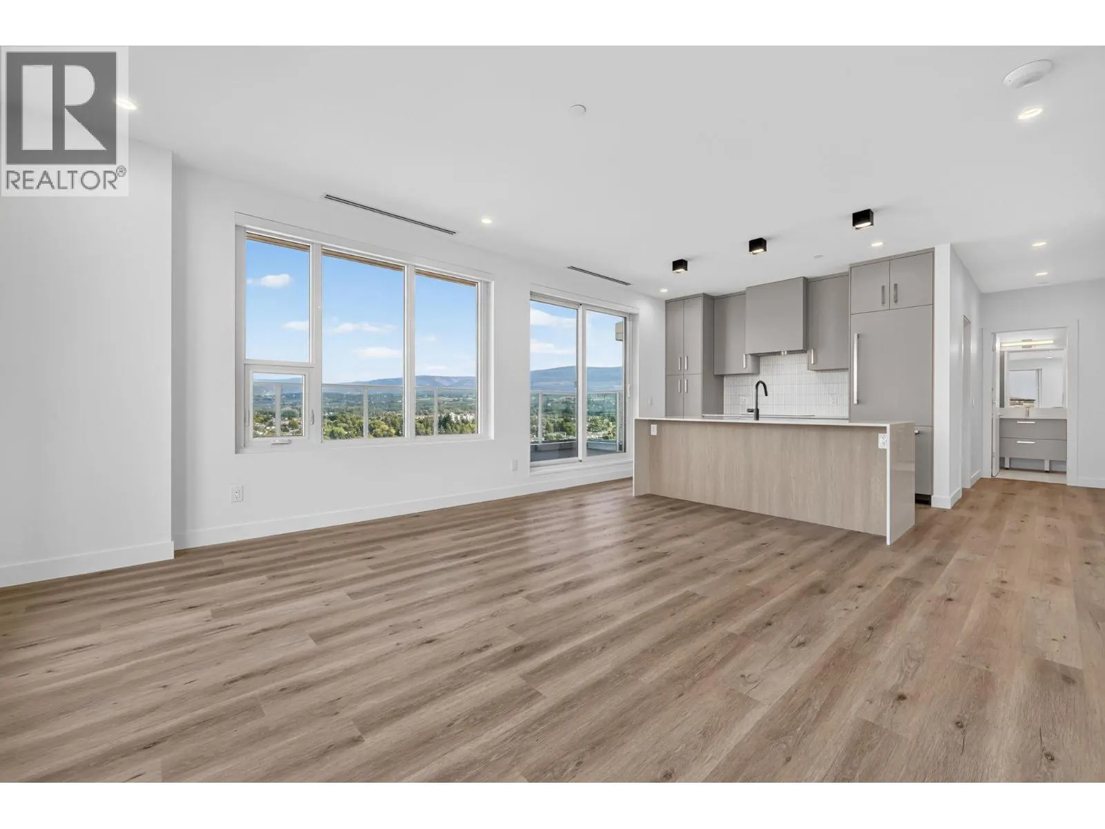 3300 Lakeshore Road Unit# 1303