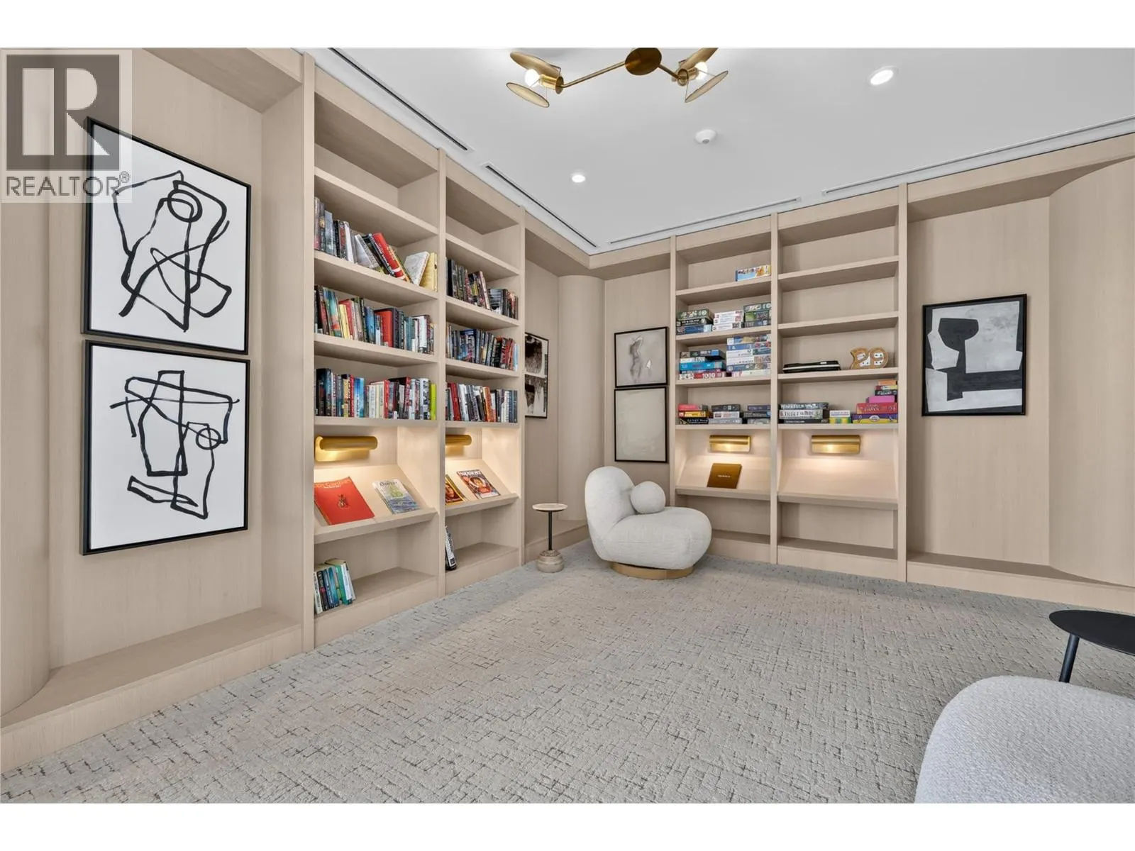 3300 Lakeshore Road Unit# 1303