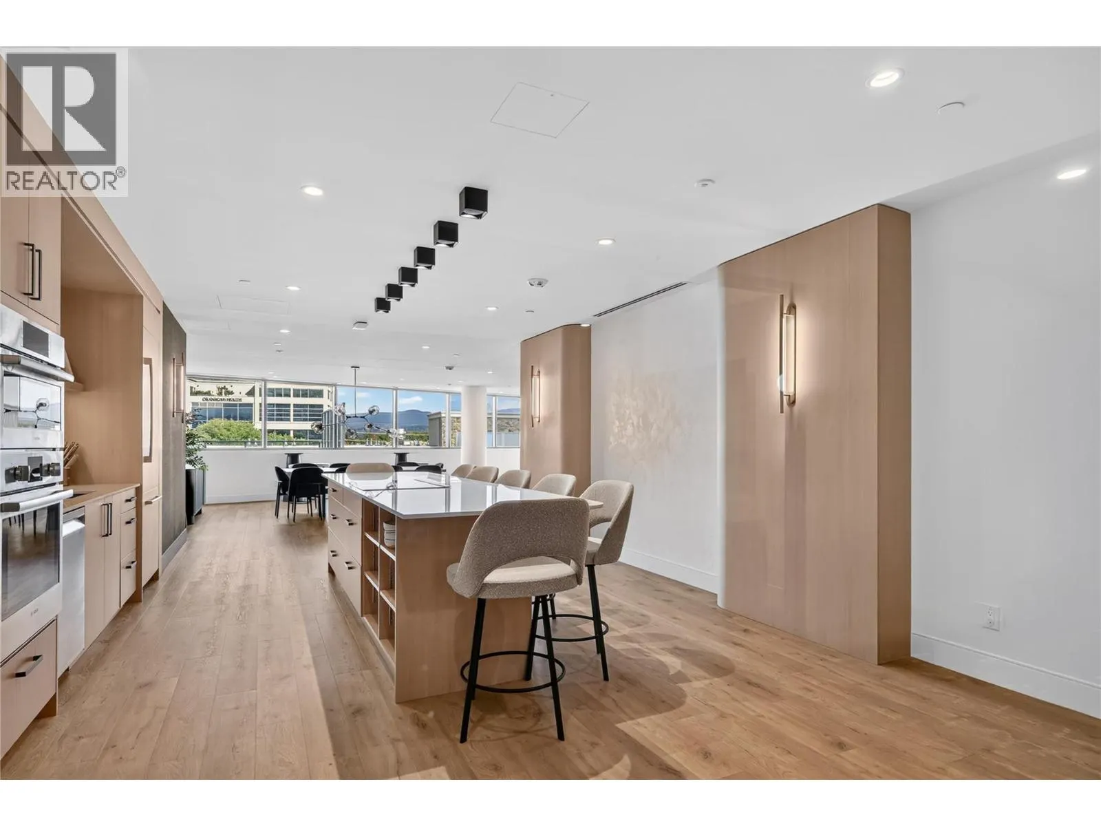 3300 Lakeshore Road Unit# 1303