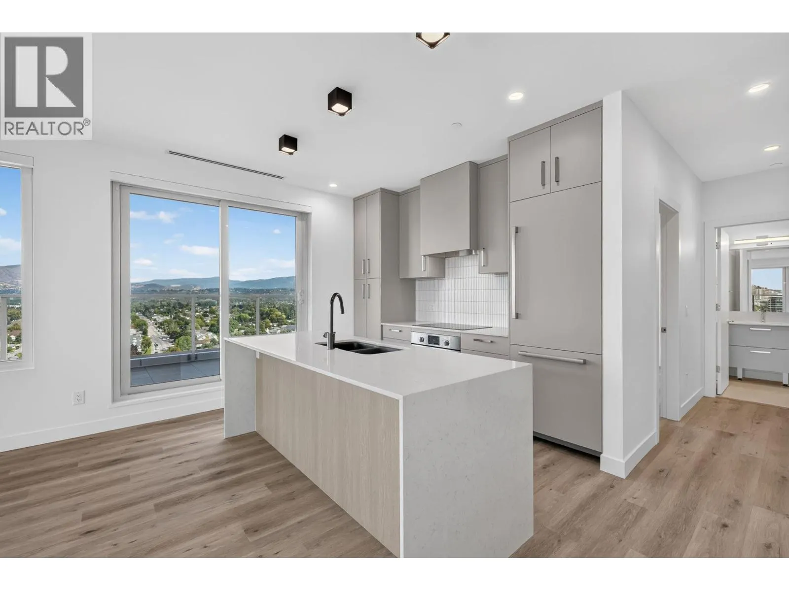 3300 Lakeshore Road Unit# 1303