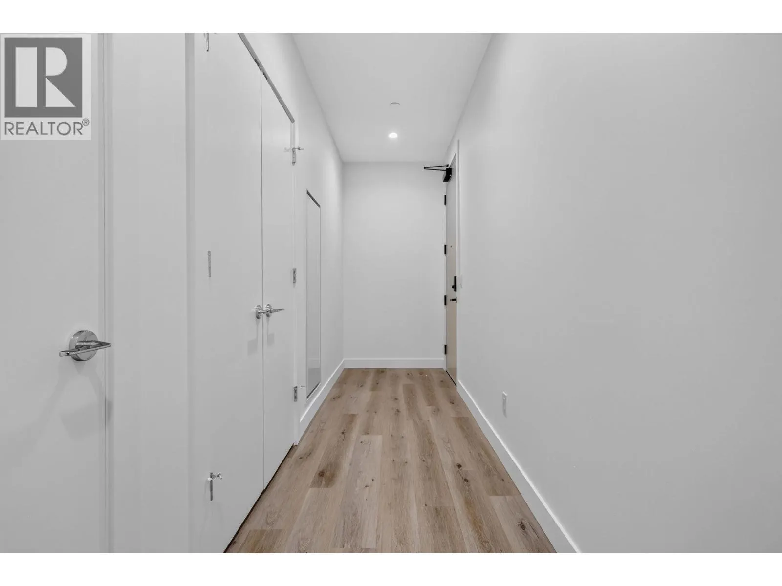 3300 Lakeshore Road Unit# 1303