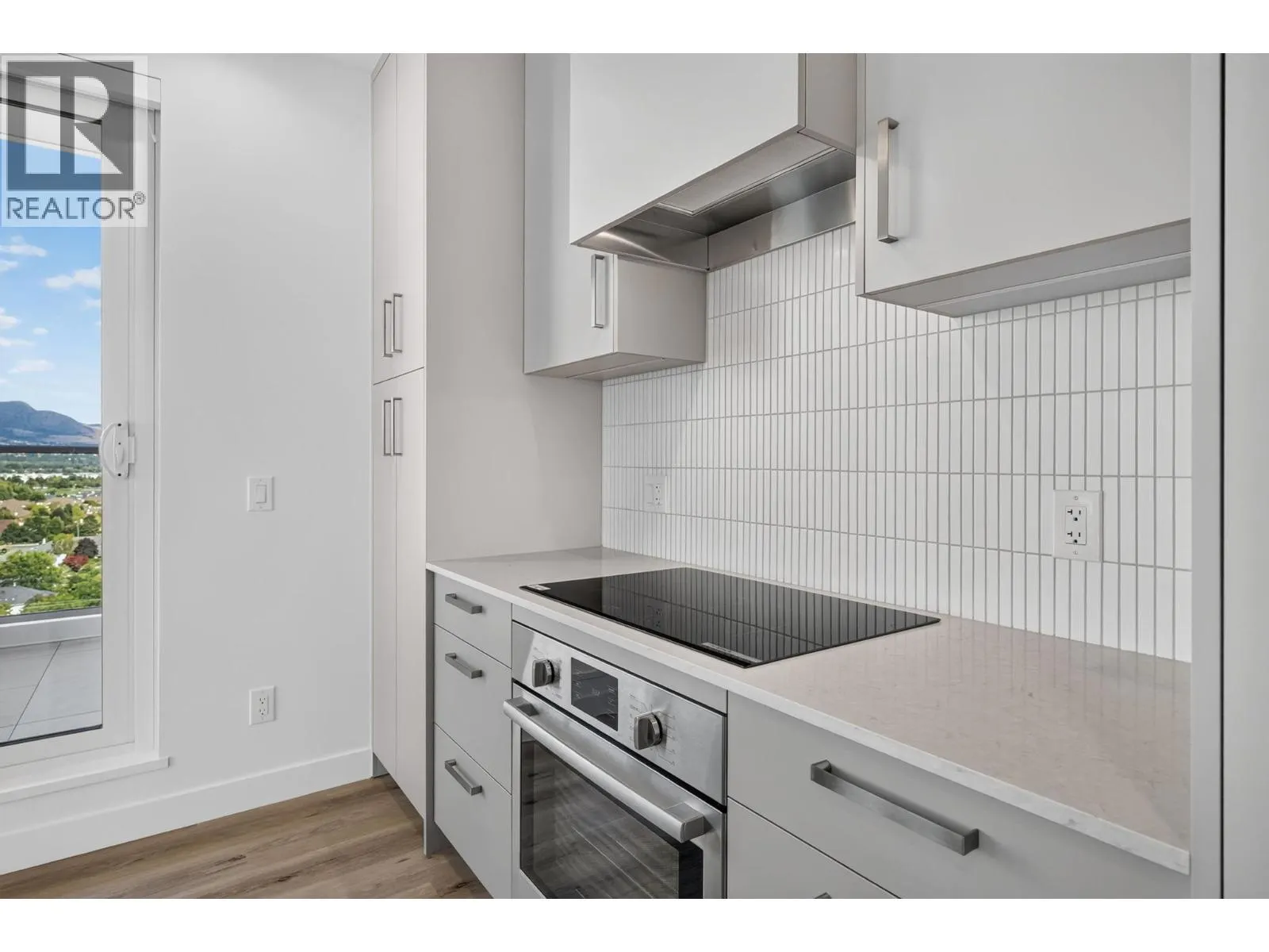 3300 Lakeshore Road Unit# 1303