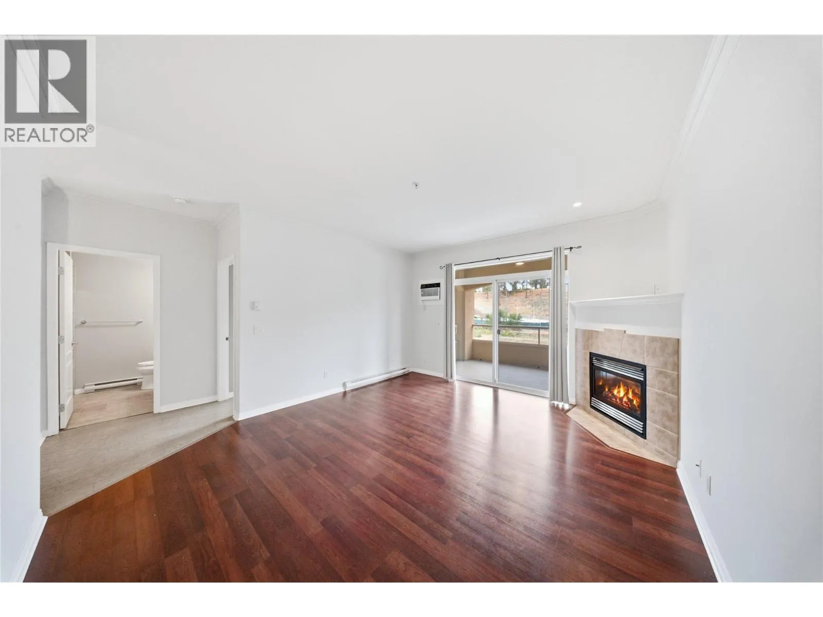 1962 Enterprise Way Unit# 214
