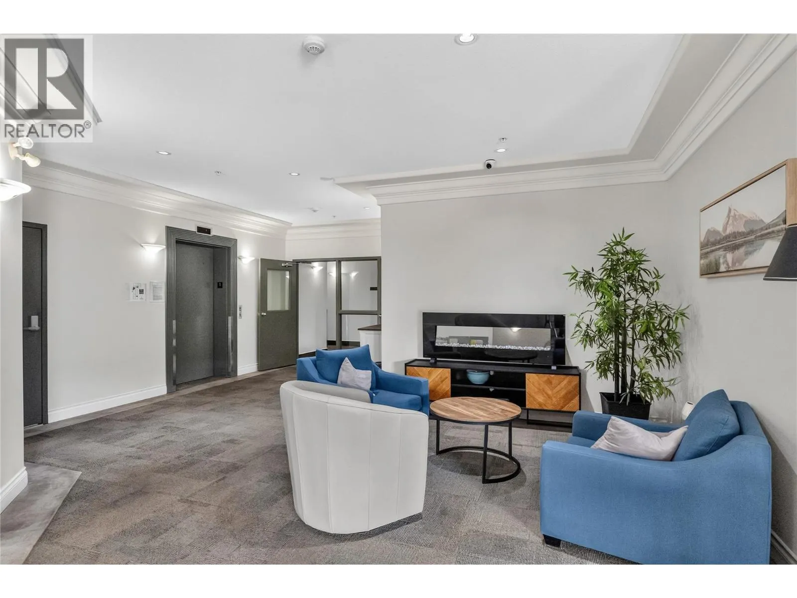 1962 Enterprise Way Unit# 214