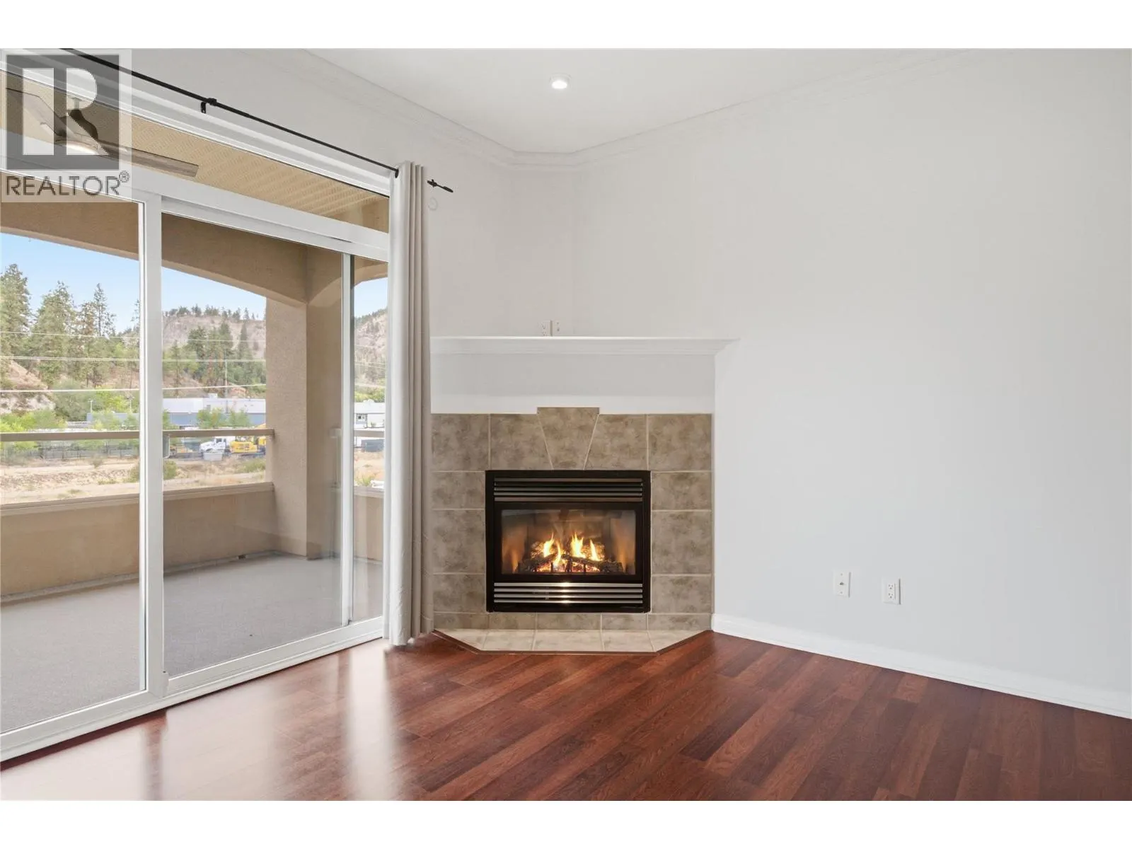 1962 Enterprise Way Unit# 214