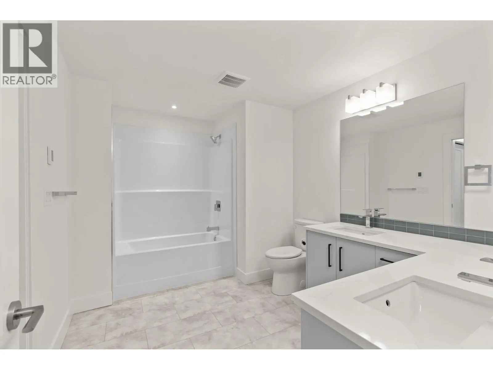 3434 McKinley Beach Drive Unit# 209