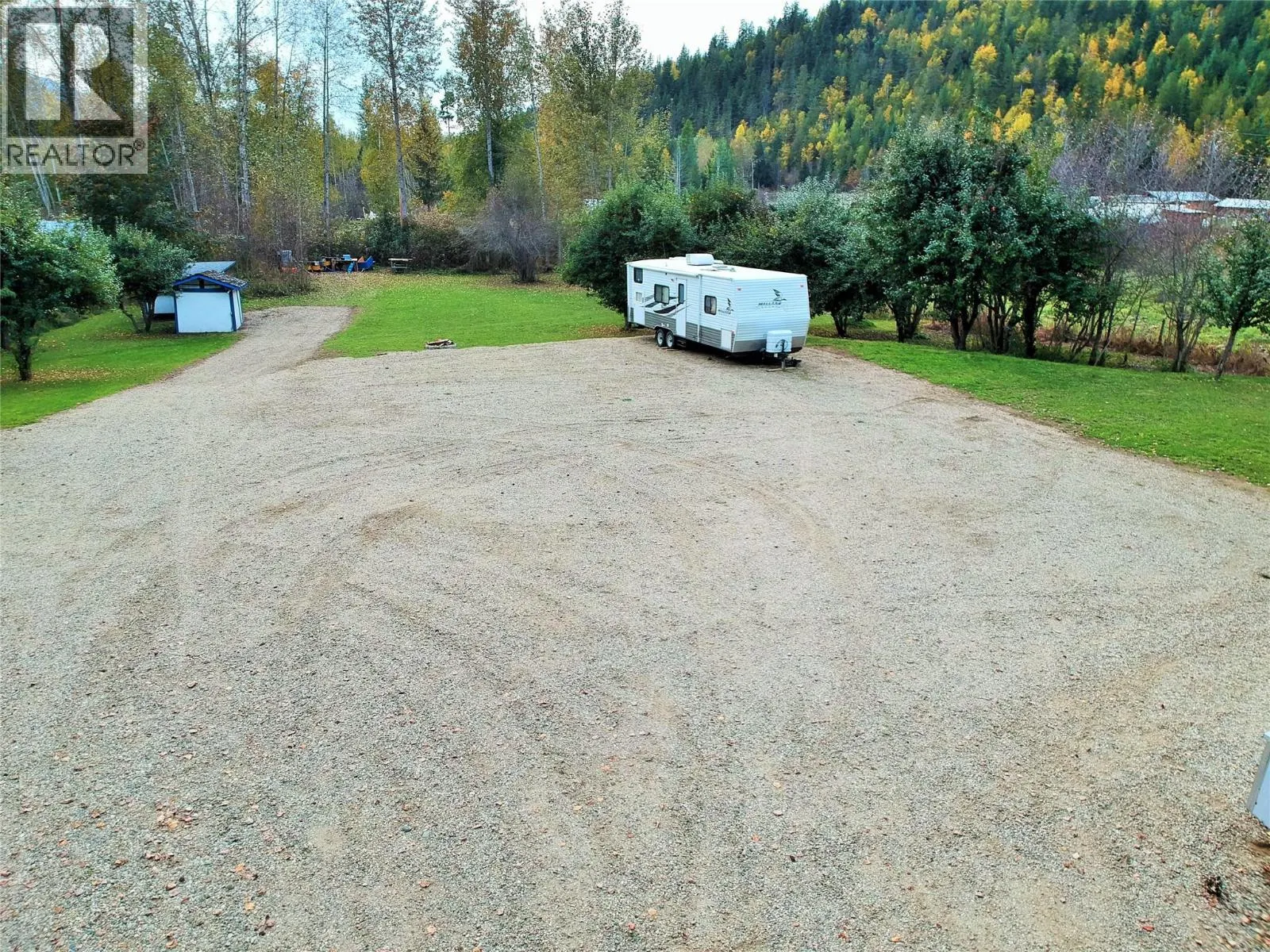 1822 Cemetery Road