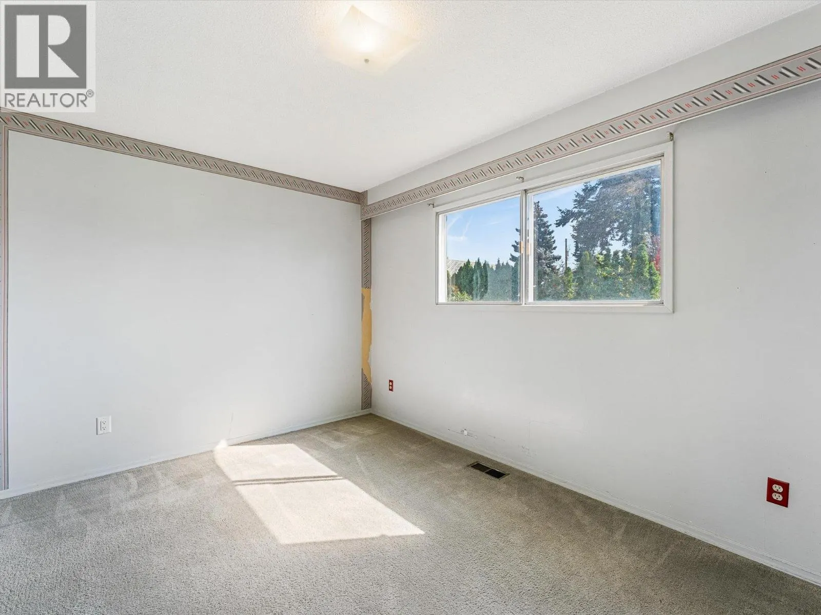 465 Hollydell Road