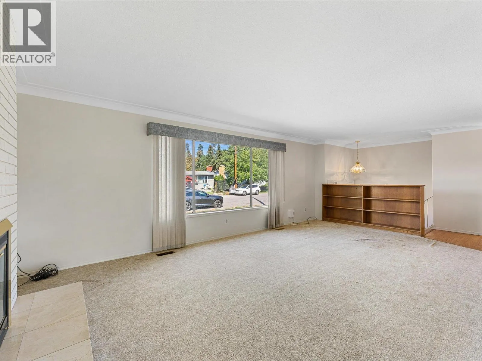 465 Hollydell Road