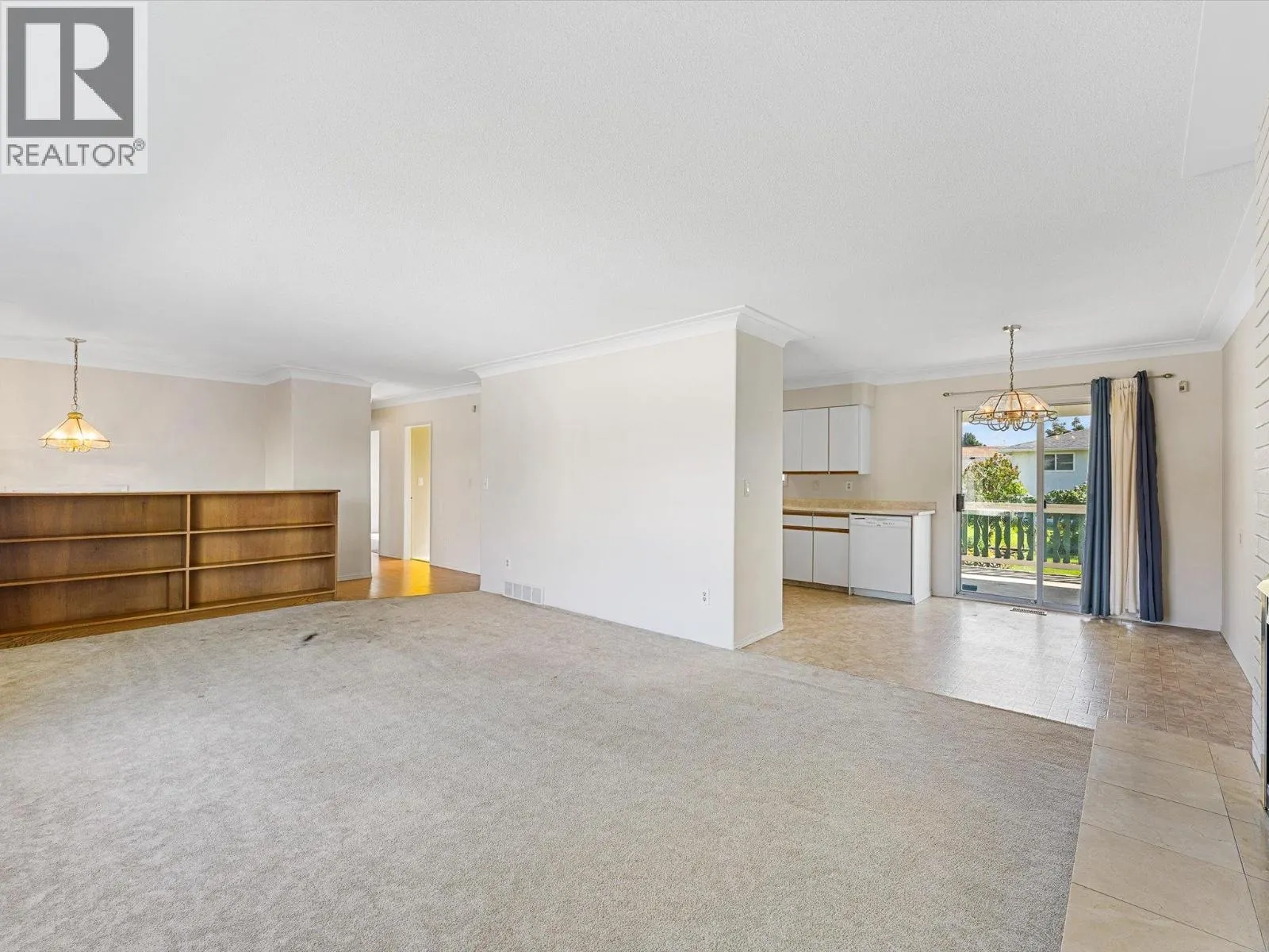 465 Hollydell Road