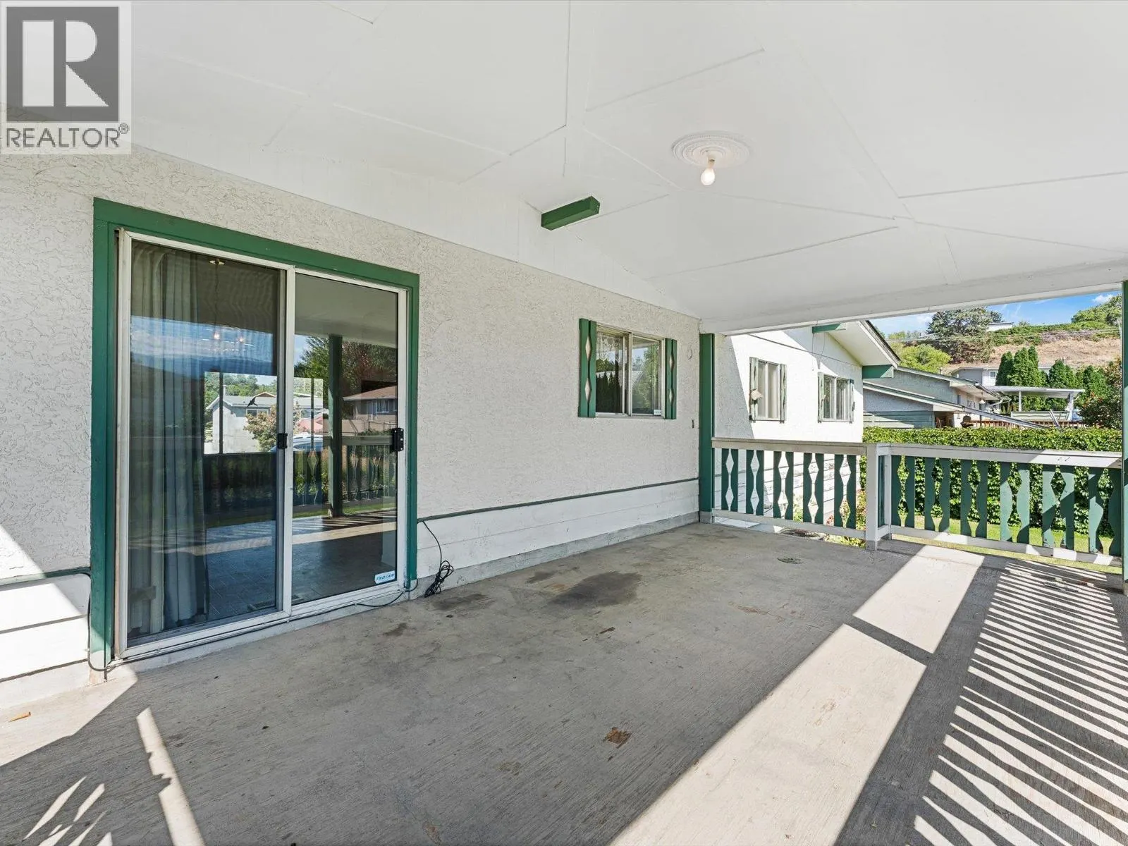 465 Hollydell Road