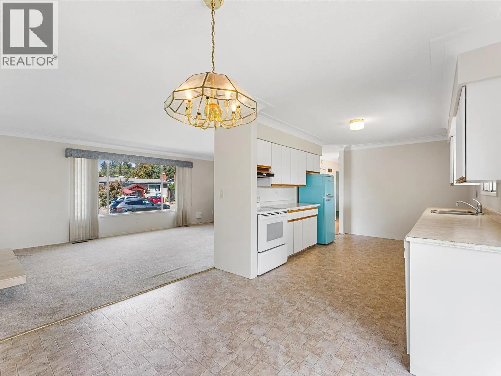 465 Hollydell Road