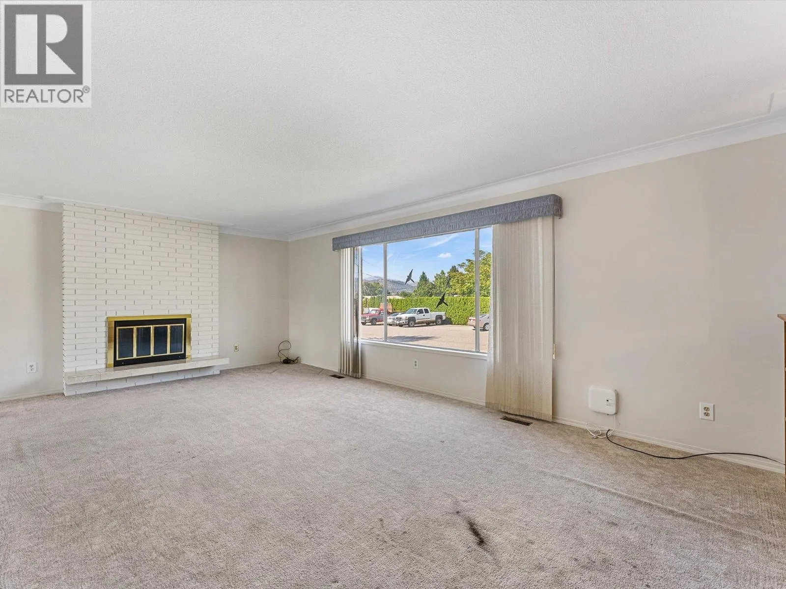 465 Hollydell Road