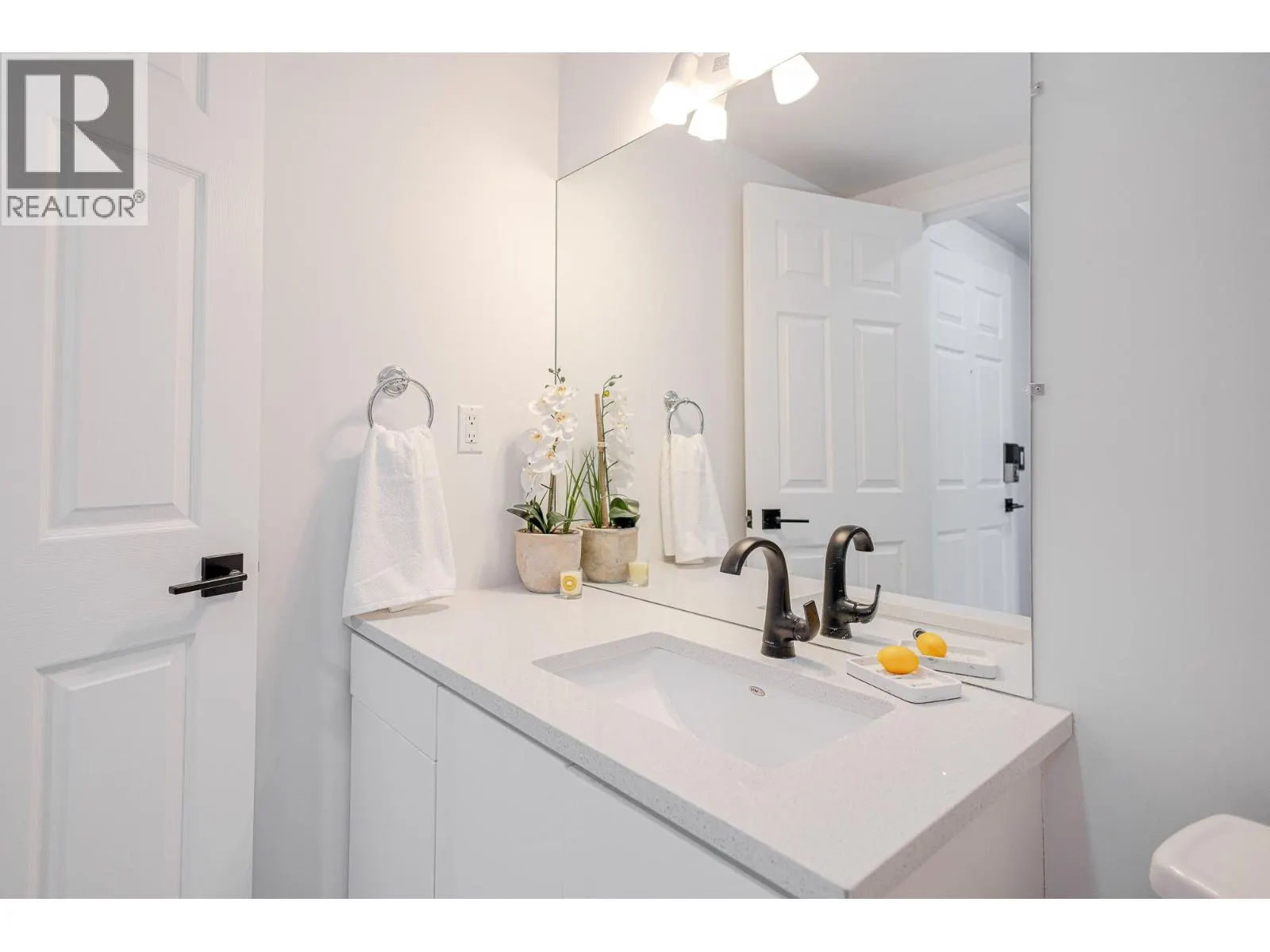 1088 Sunset Drive Unit# 427