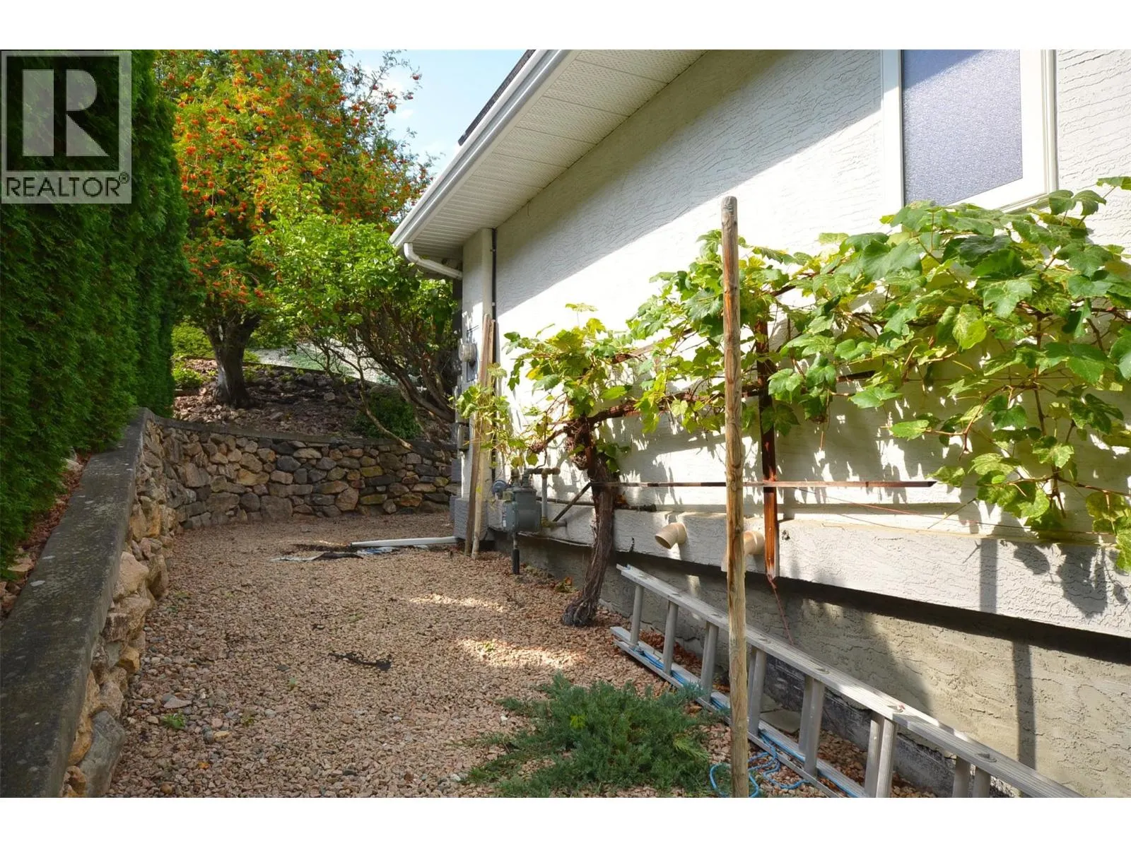 7927 Stoneridge Drive