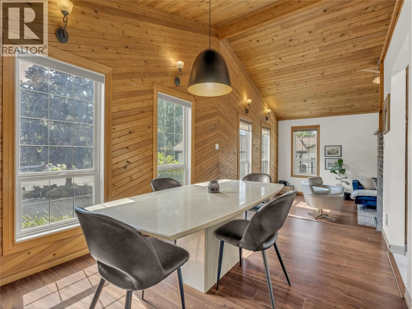 157 ADAMS Crescent