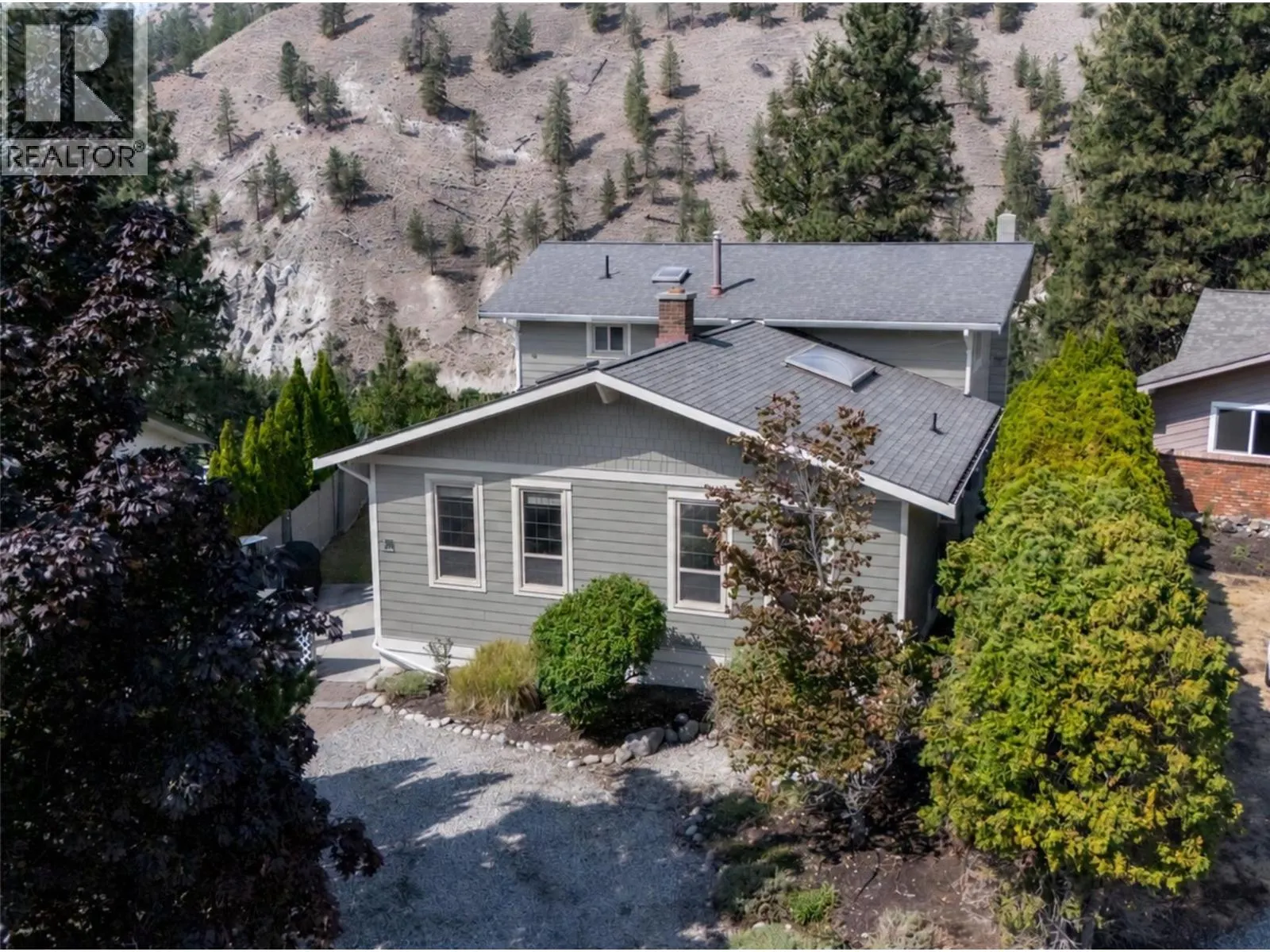 157 ADAMS Crescent