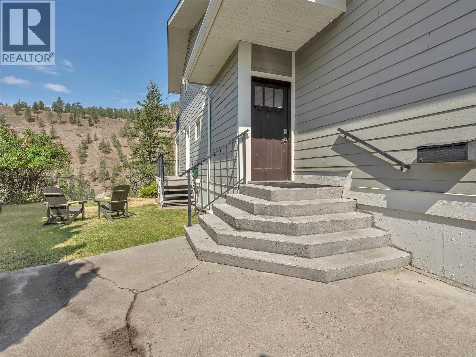 157 ADAMS Crescent