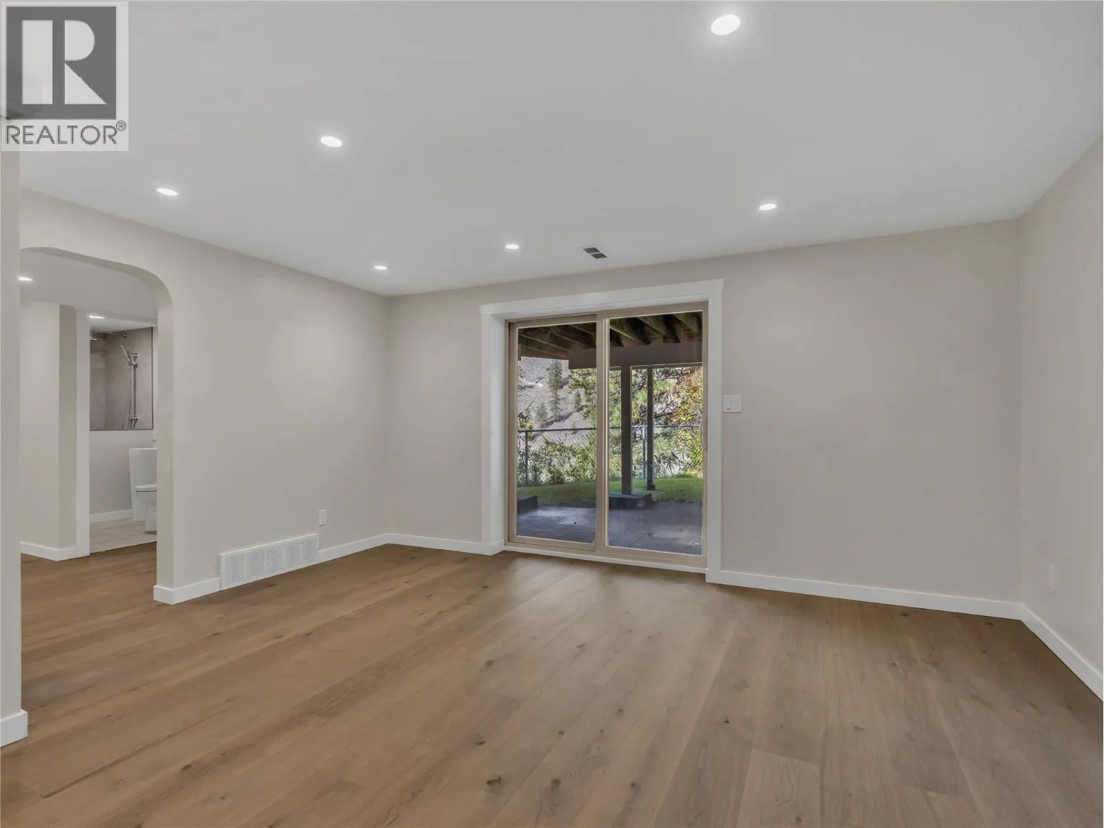 157 ADAMS Crescent