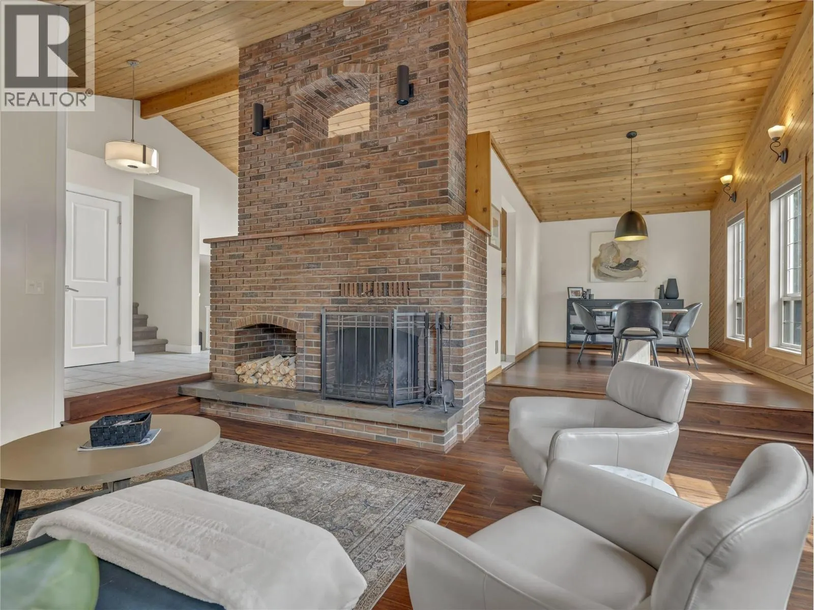 157 ADAMS Crescent